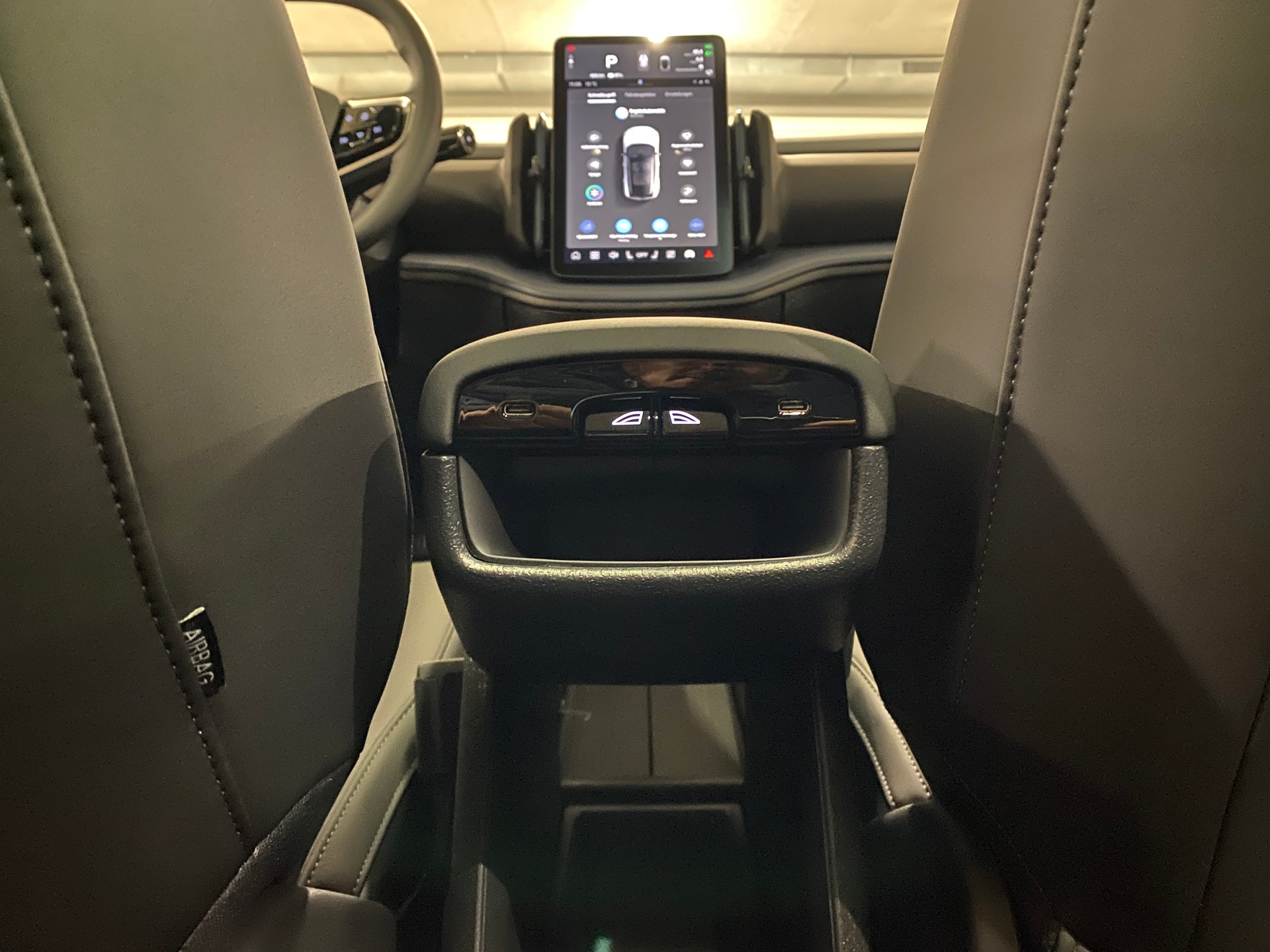 VOLVO EX30 E60 Twin Ultra Performance AWD-image-12