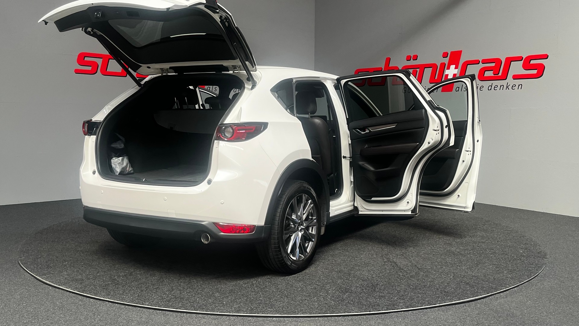 MAZDA CX-5 SKYACTIV-D 184 Revolution AWD Automat-image-5