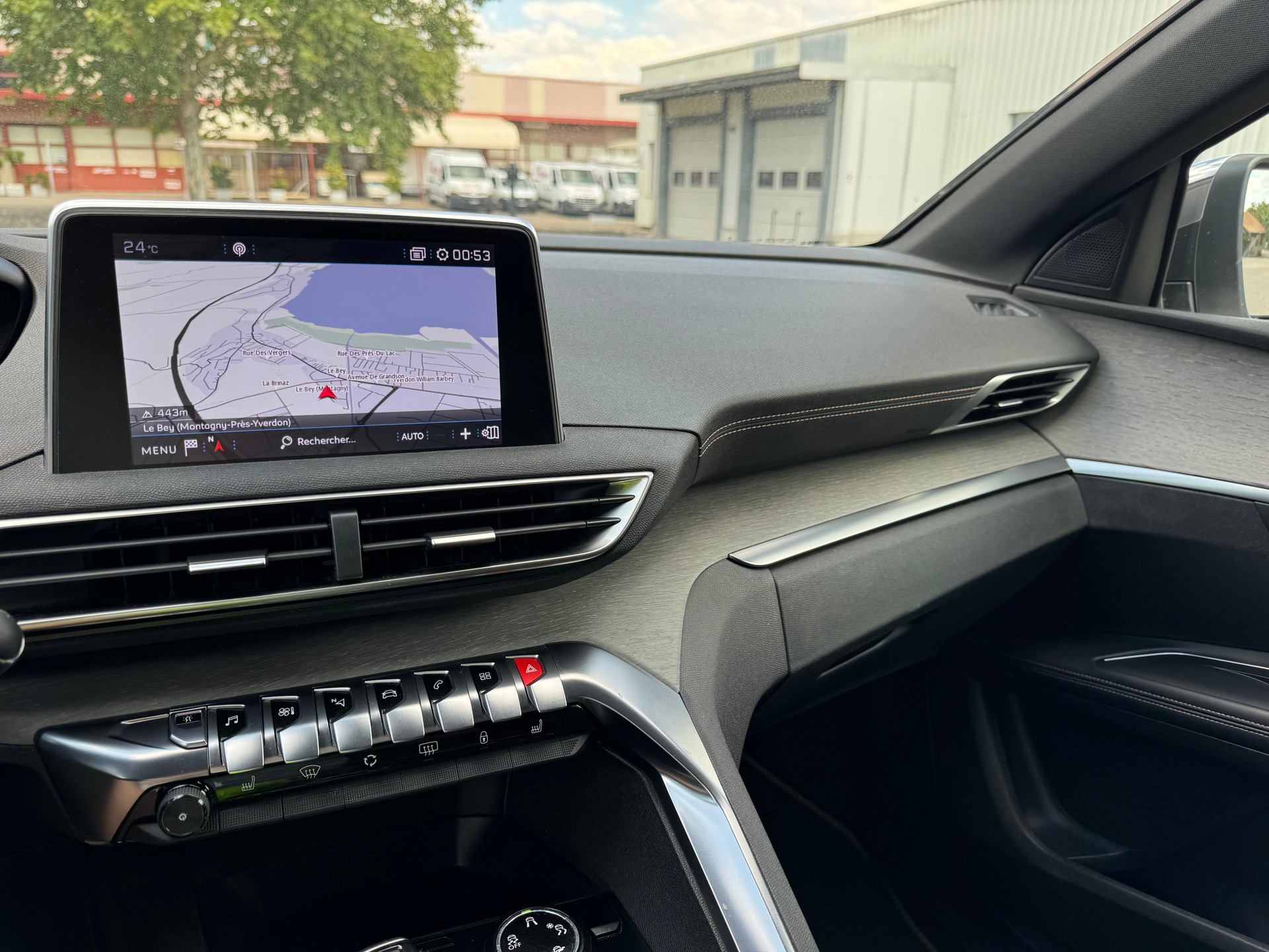 PEUGEOT 5008 2.0 BlueHDi GT EAT-image-10