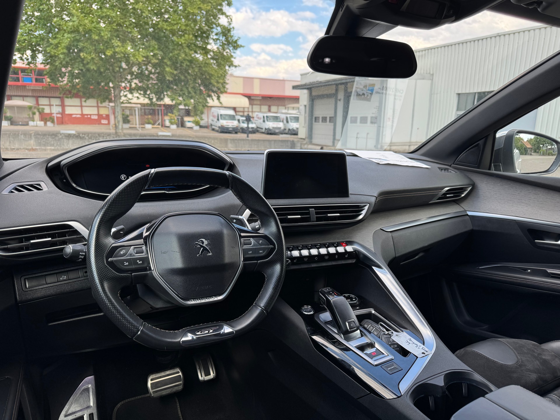 PEUGEOT 5008 2.0 BlueHDi GT EAT-image-9
