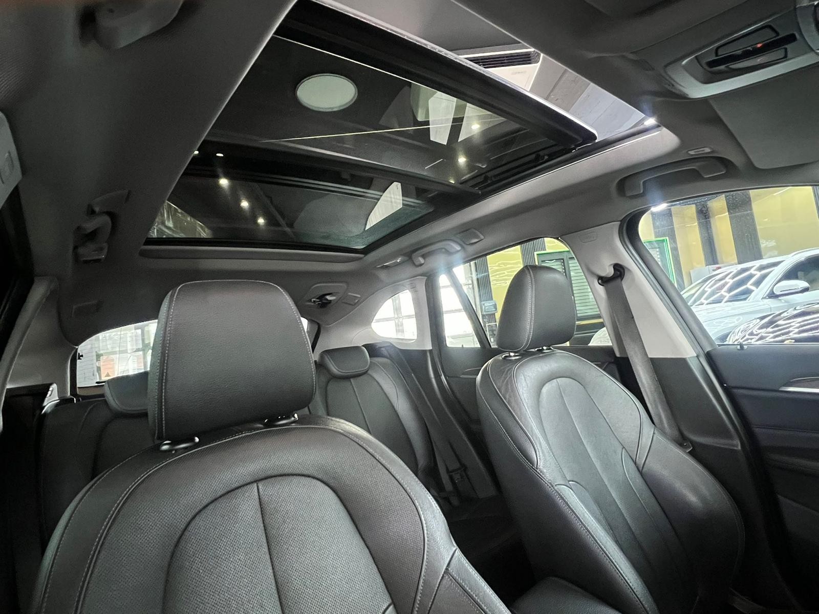 BMW X1 xDrive 25d xLine Steptronic-image-17