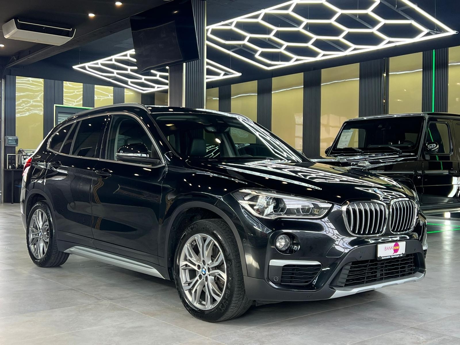 BMW X1 xDrive 25d xLine Steptronic-showroom-element-2