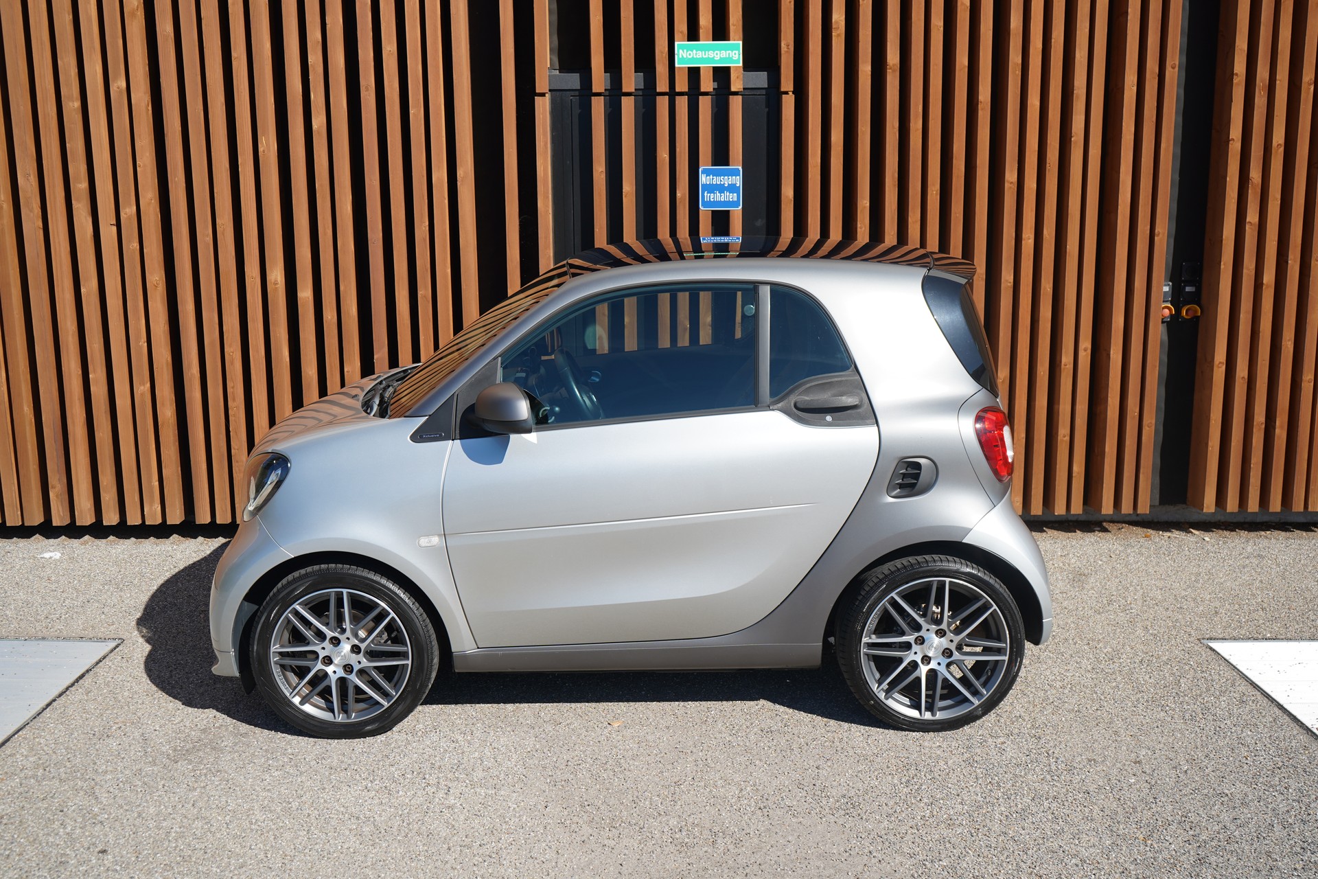 SMART FORTWO BRABUS XCLUSIVE TWINMATIC l 109 PS-image-5