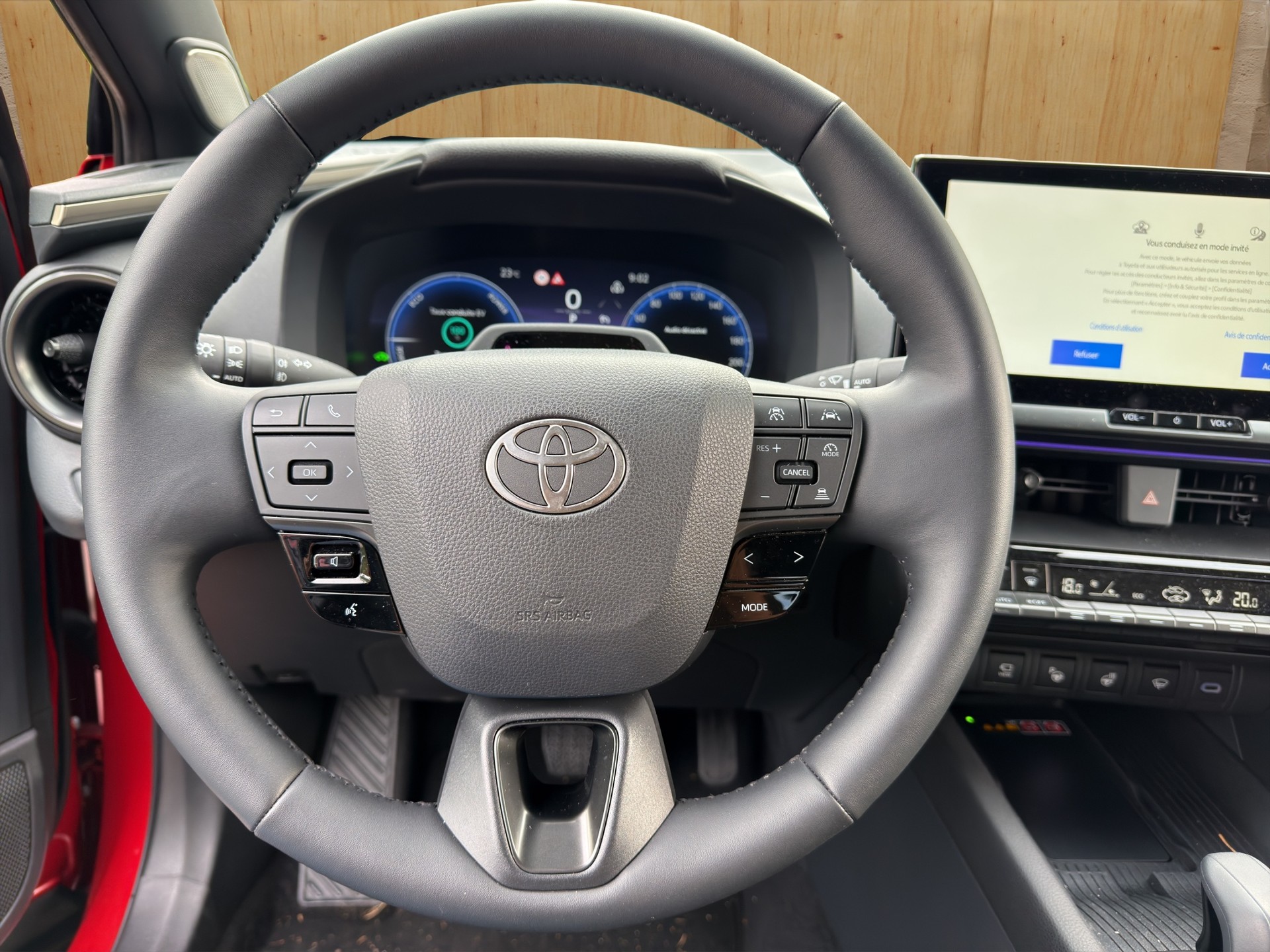 TOYOTA C-HR 2.0 HSD CVT Style 4WD-image-11