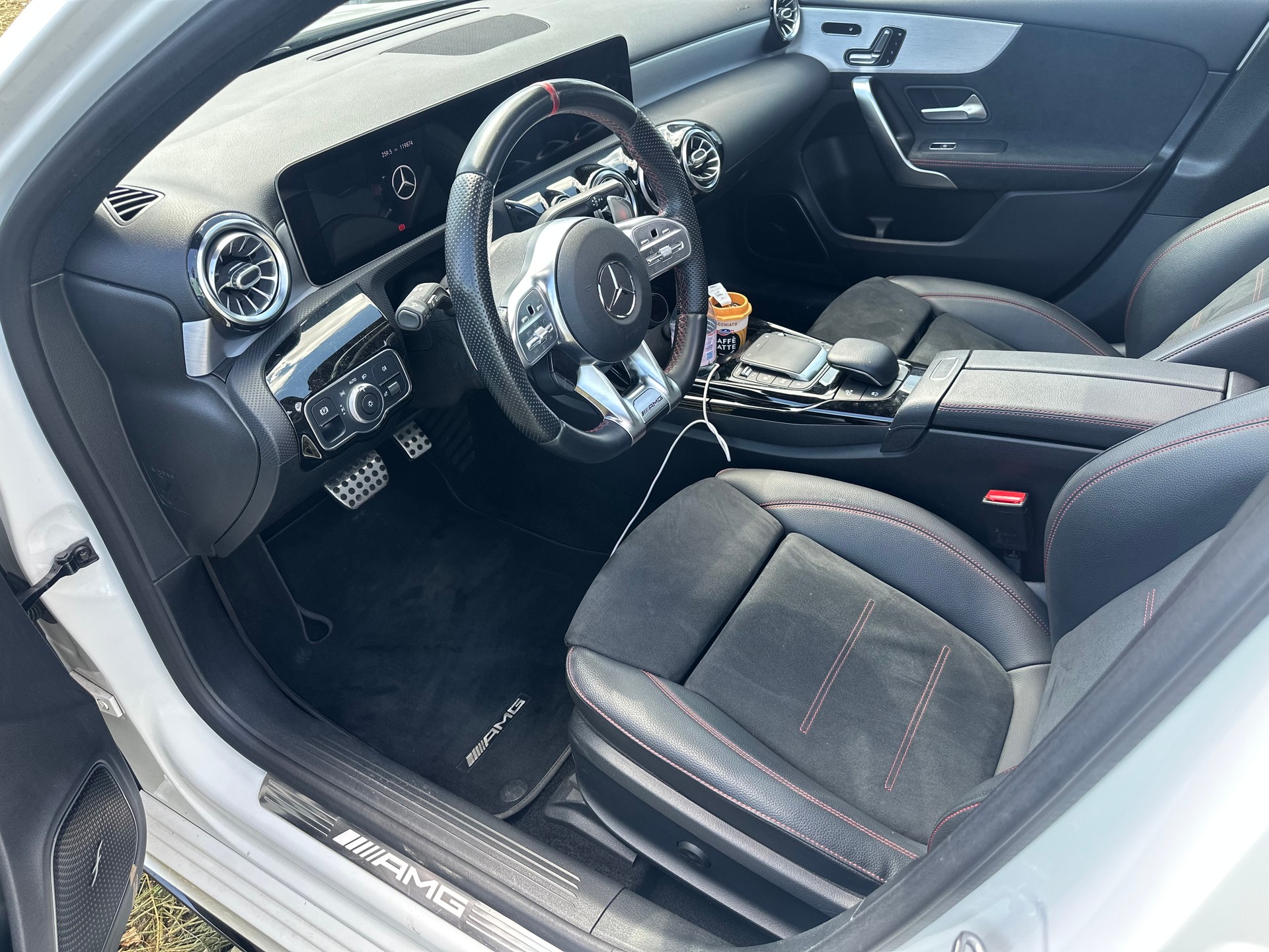 MERCEDES-BENZ A 45 S AMG 4matic+-image-3