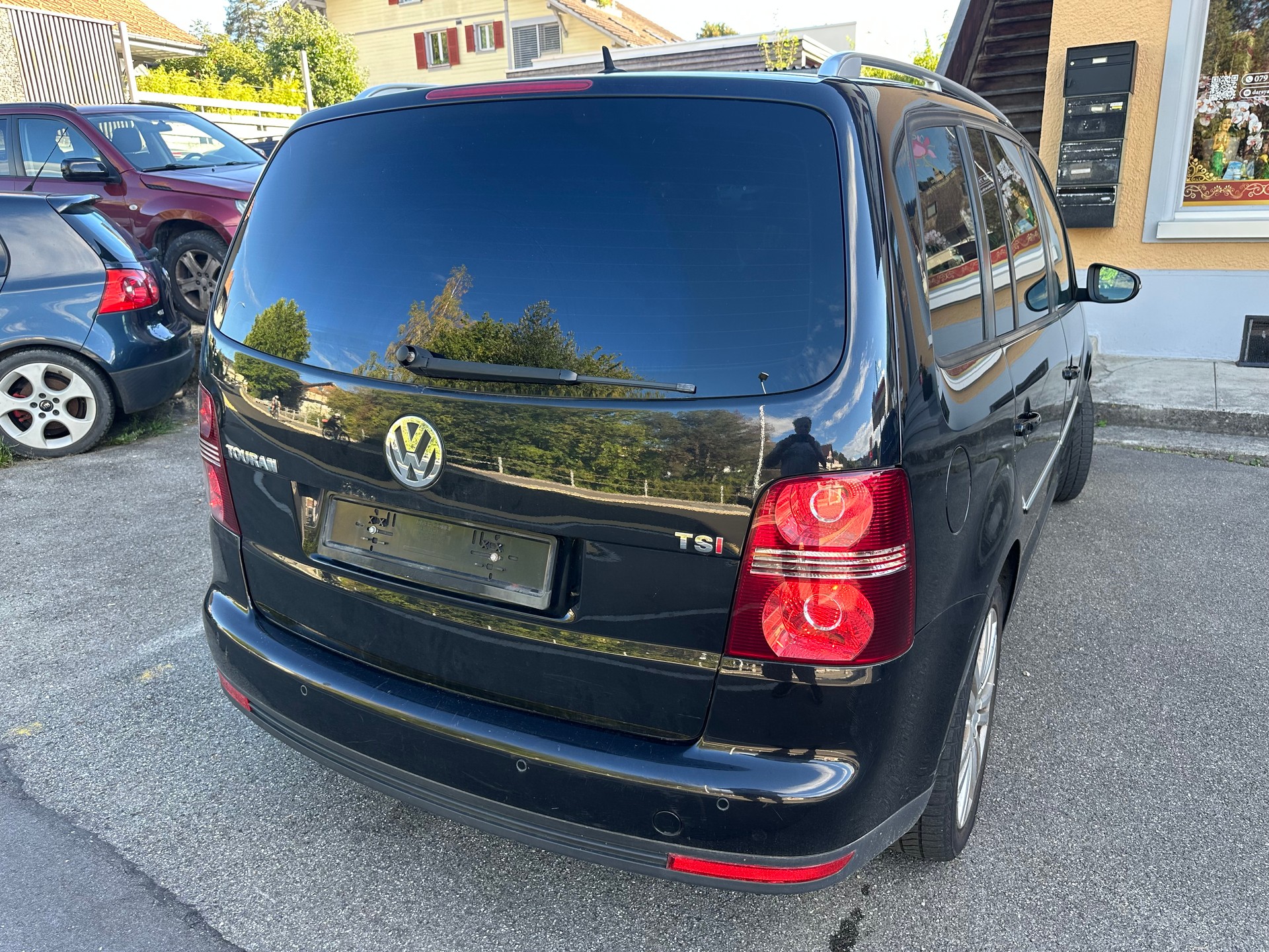 VW Touran 1.4 TSI Highline-image-2