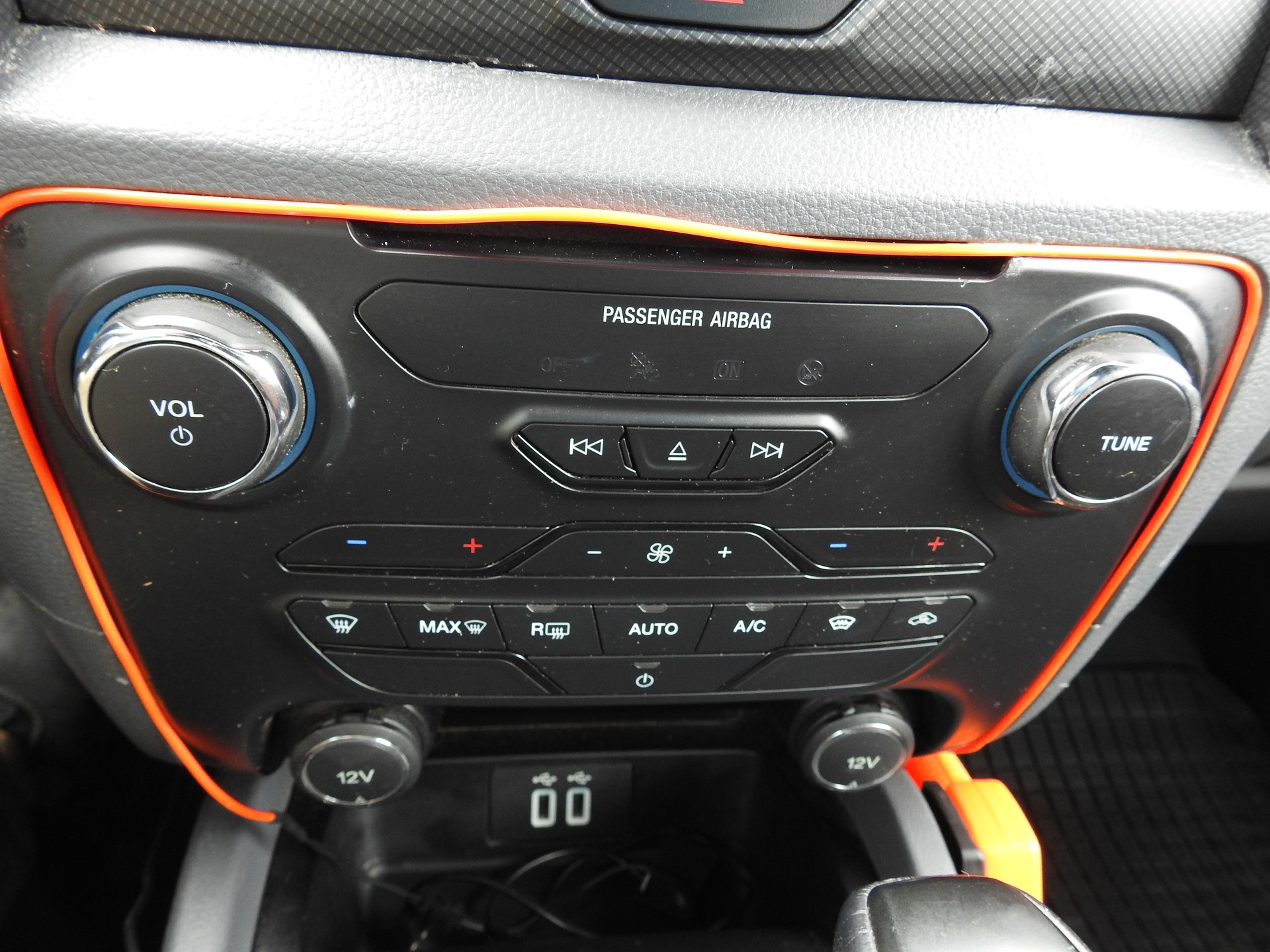 FORD Ranger 3.2 TDCi 4x4 Wildtrak-image-23