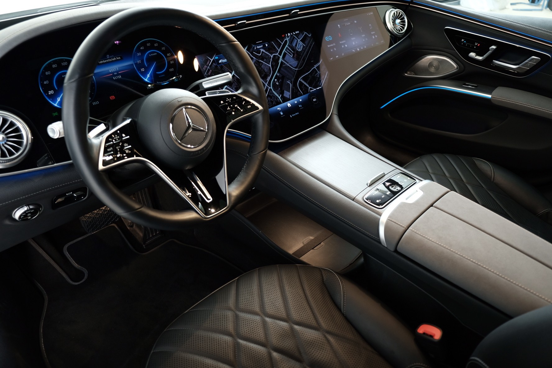 MERCEDES-BENZ EQS 580 4matic V297-image-8