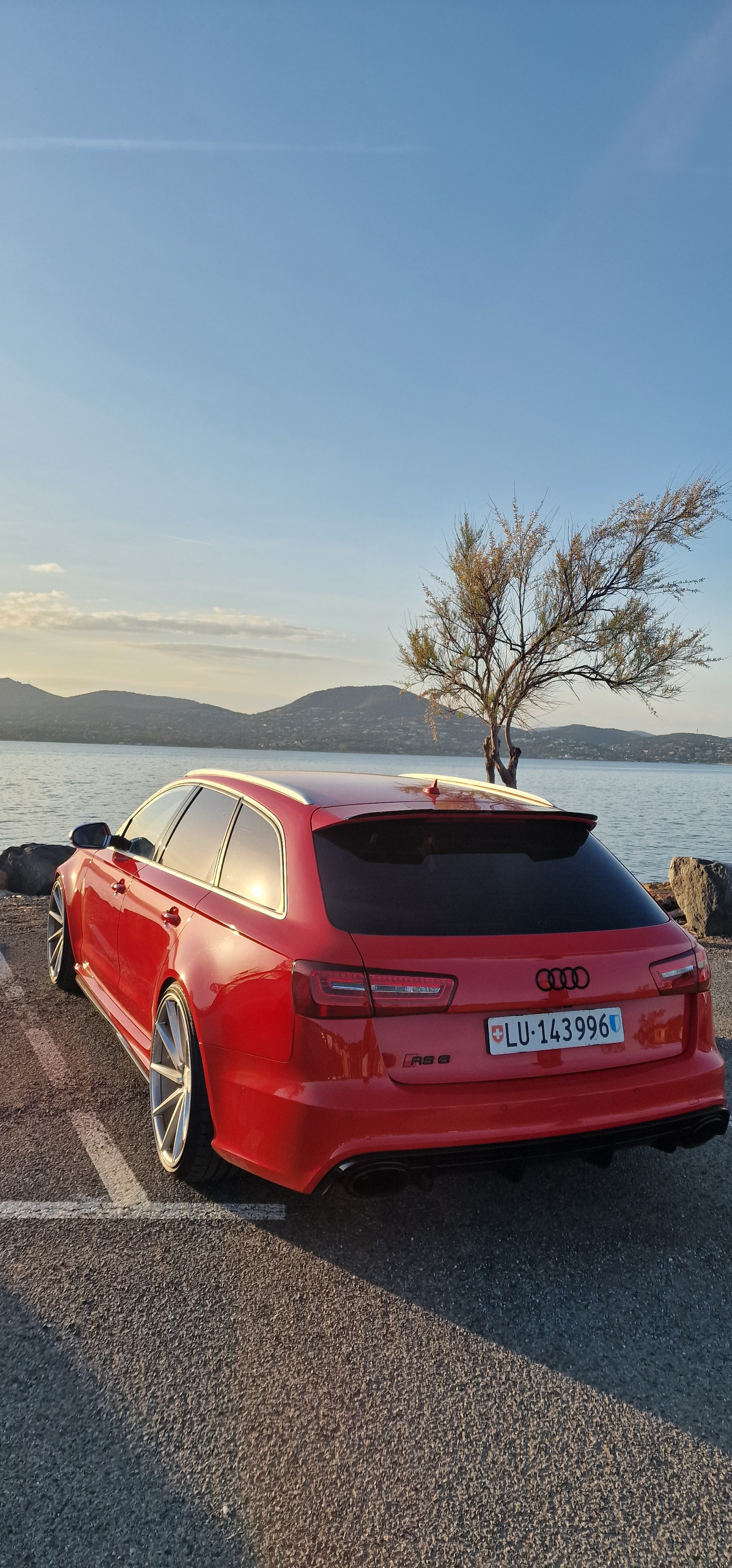AUDI 4.0 V8 TFSI quattro T-Tronic-image-2