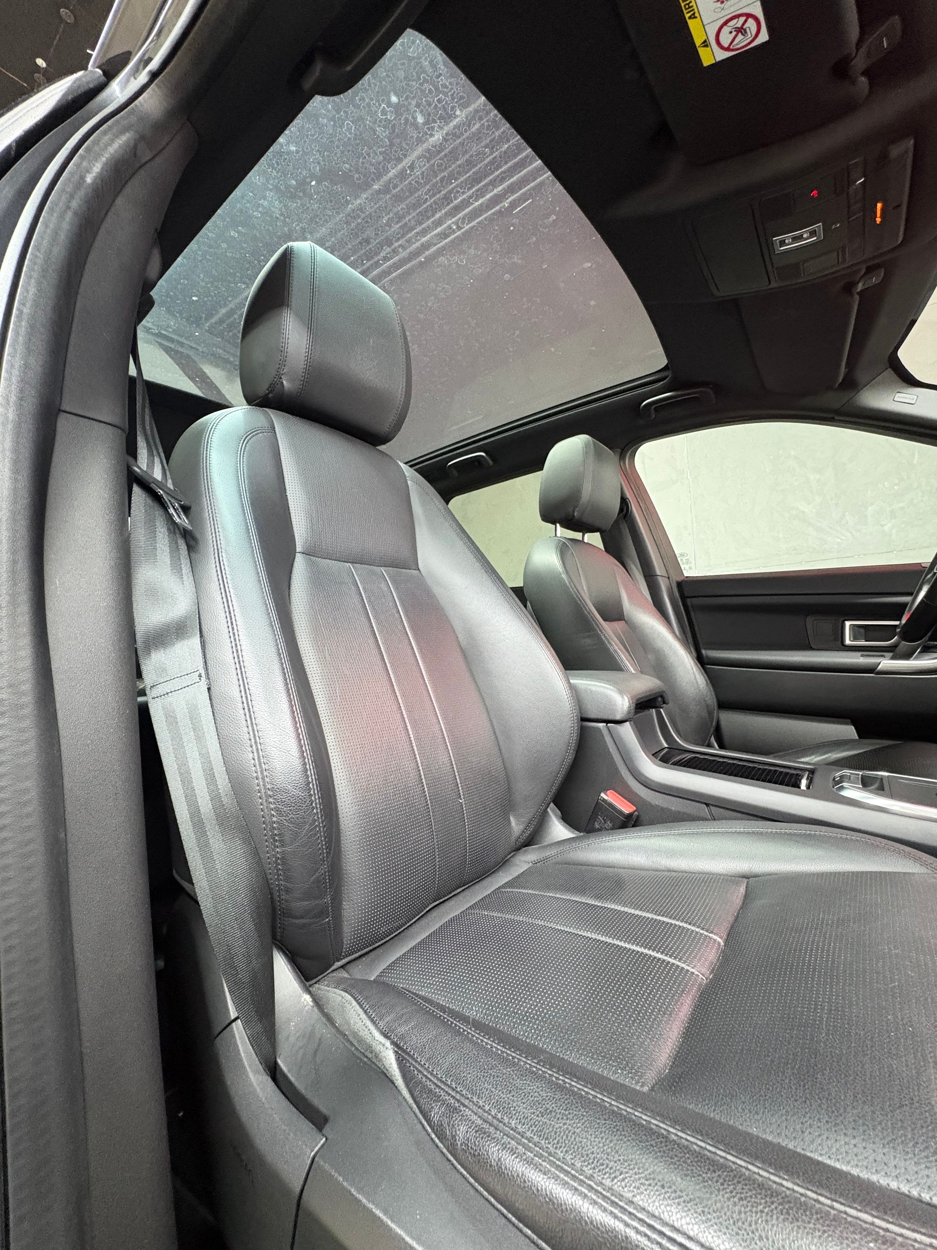 LAND ROVER Discovery Sport 2.0 TD4 HSE Luxury AT9-image-8