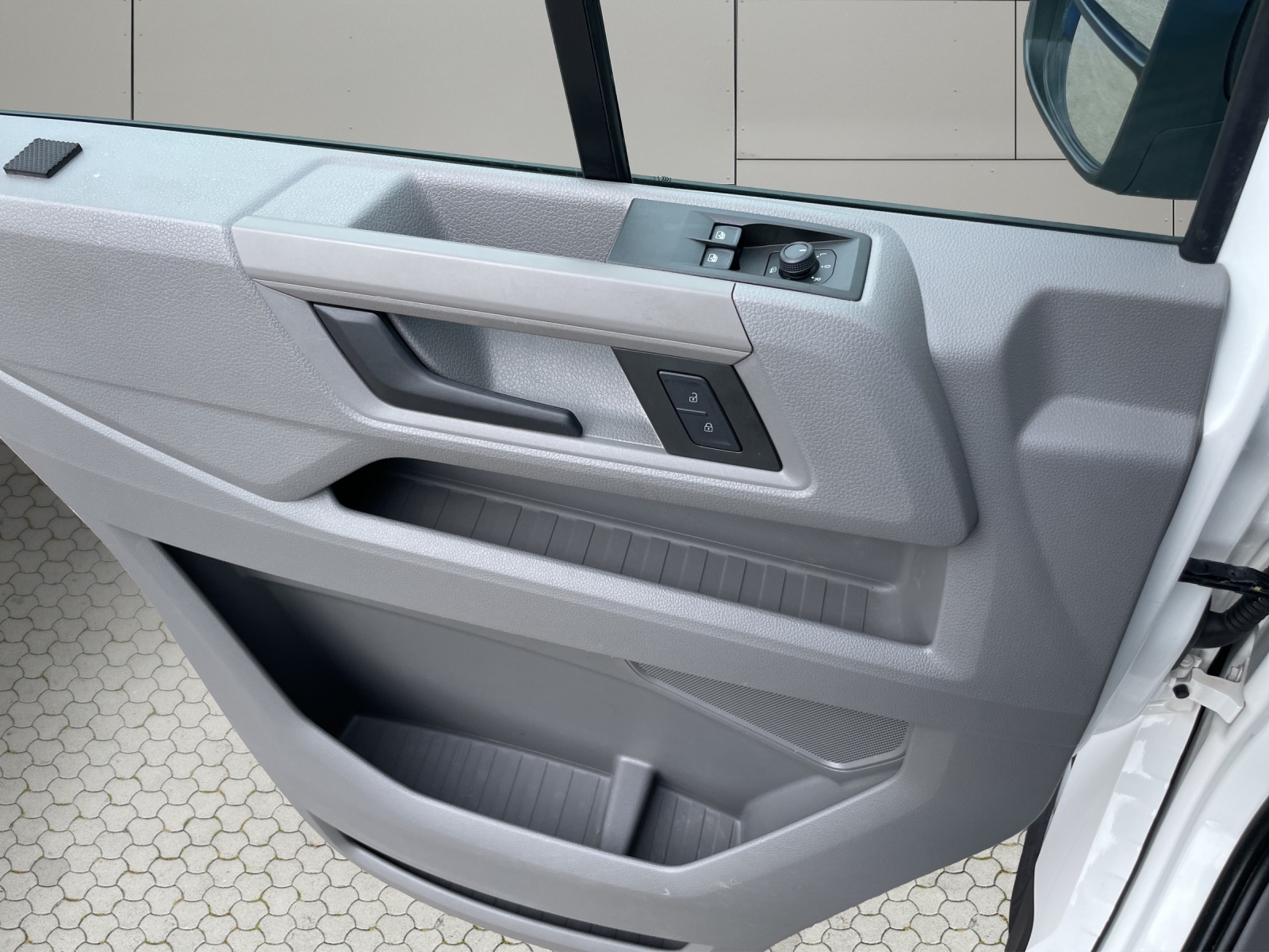 VW Crafter 35 2.0 TDI L4-image-11