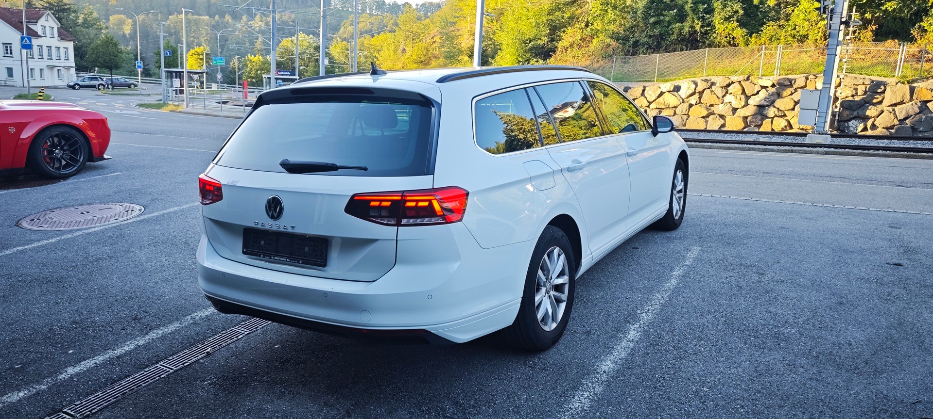 VW Passat 2.0 TDI BMT Business DSG-image-3