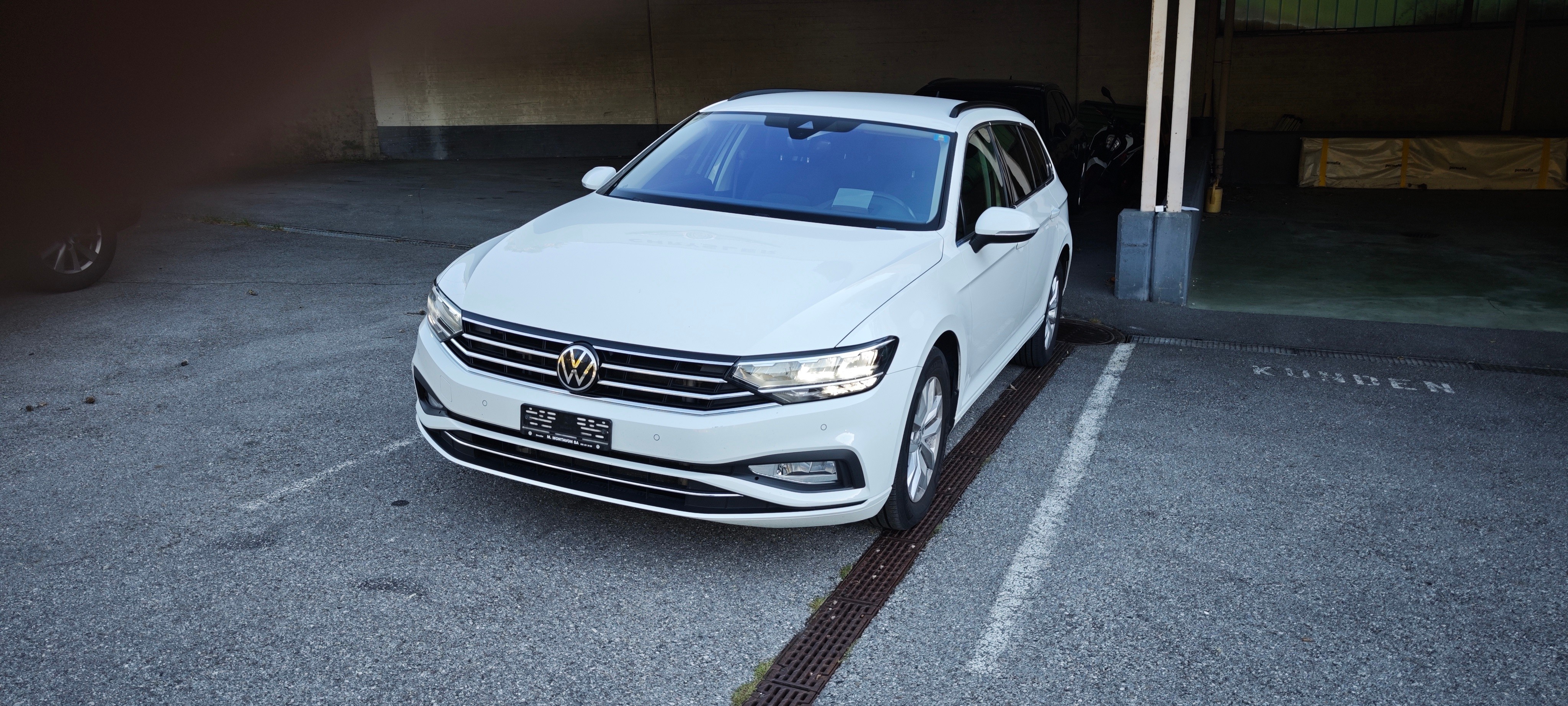 Car photo