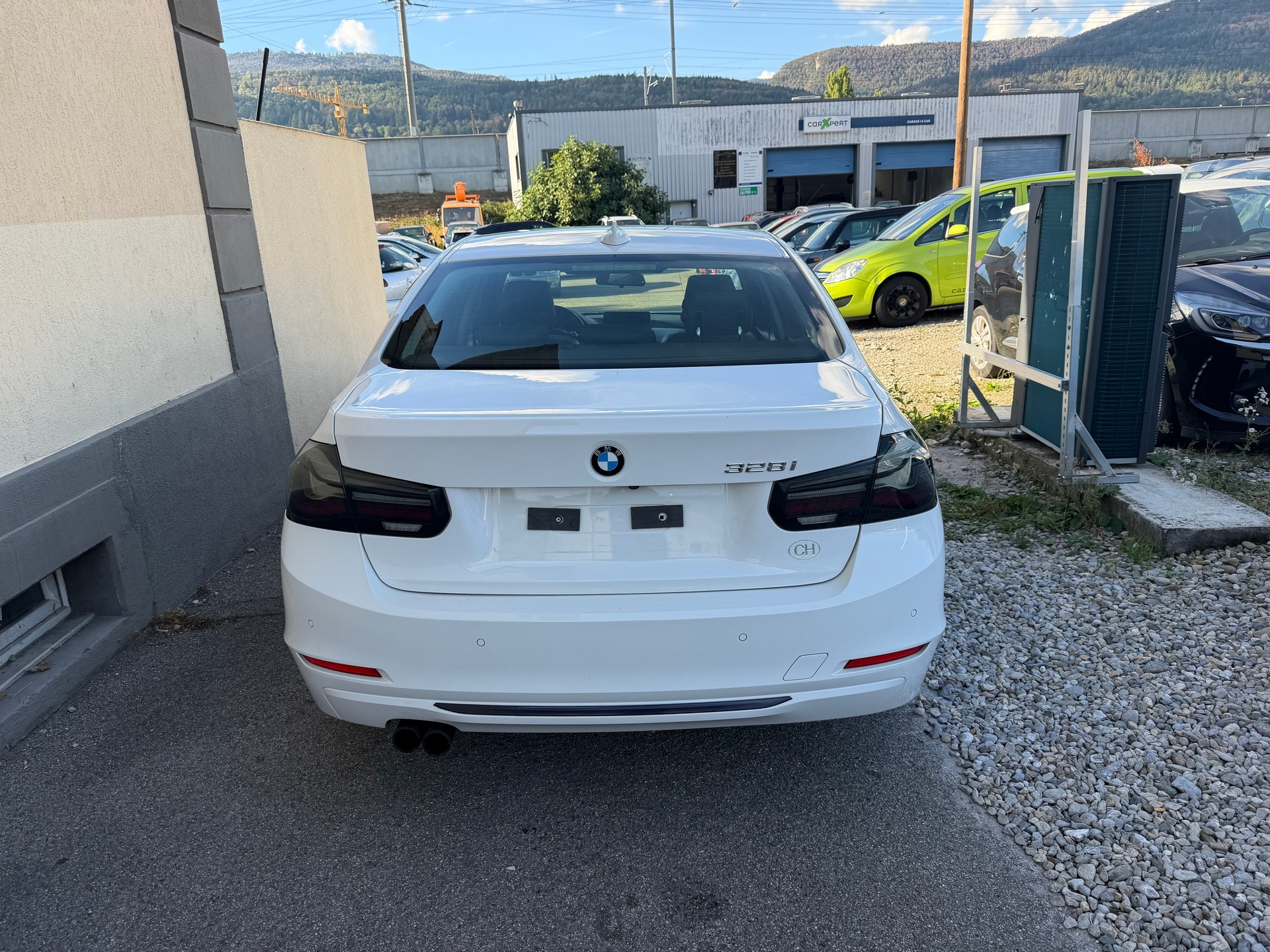 BMW 328i Sport Line Steptronic-image-3