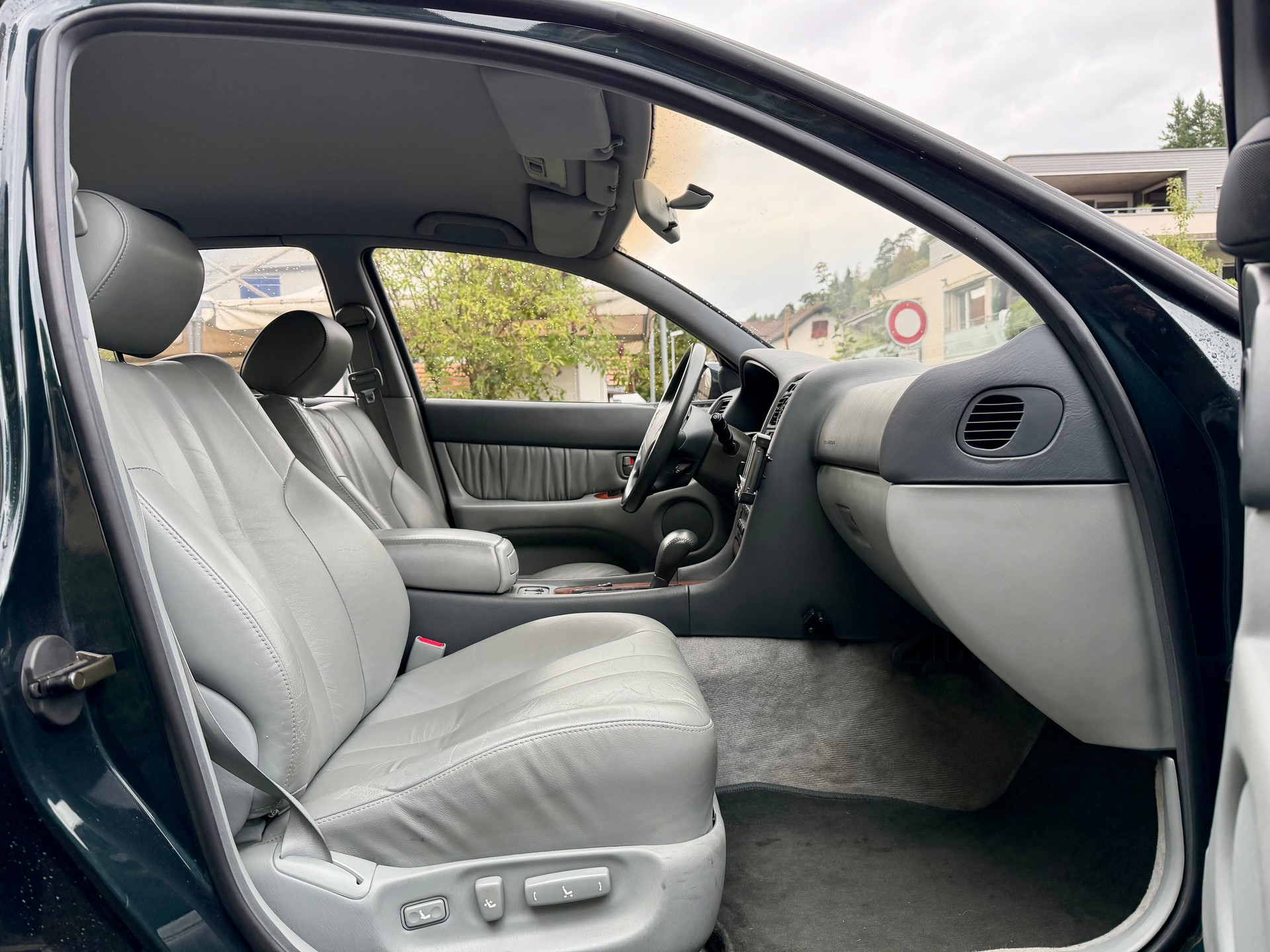 LEXUS GS 300 Automatic-image-10