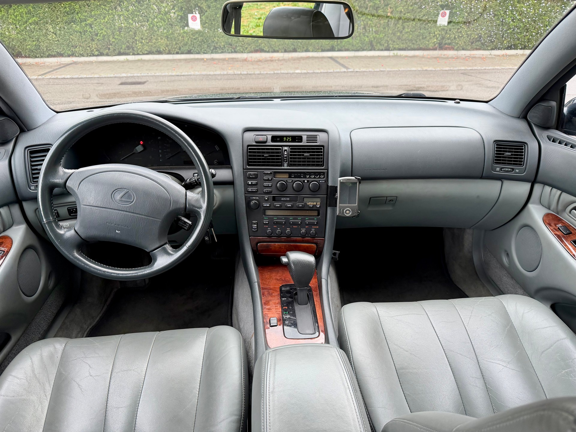 LEXUS GS 300 Automatic-image-12