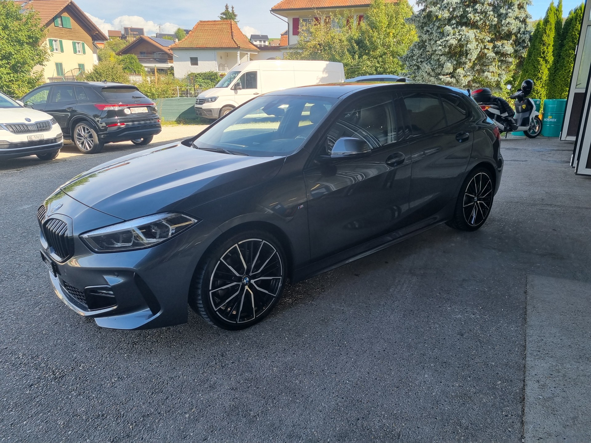BMW 120d xDrive Steptronic M Sport-image-6