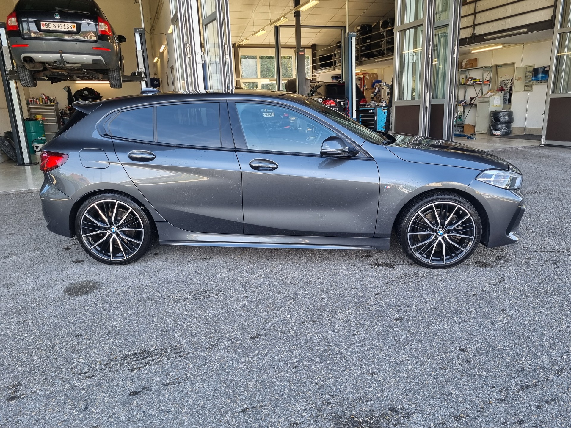 BMW 120d xDrive Steptronic M Sport-image-2