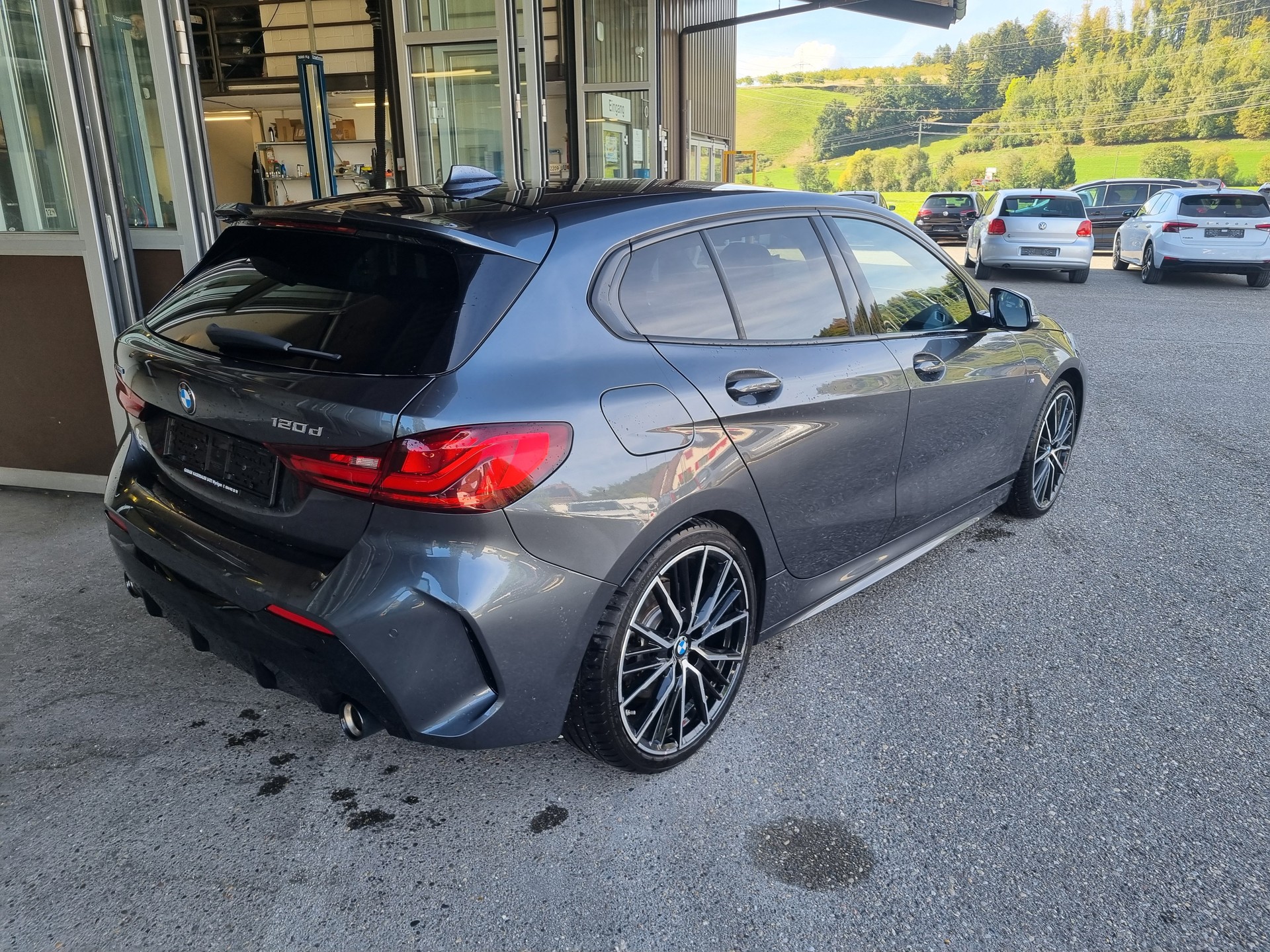 BMW 120d xDrive Steptronic M Sport-image-3