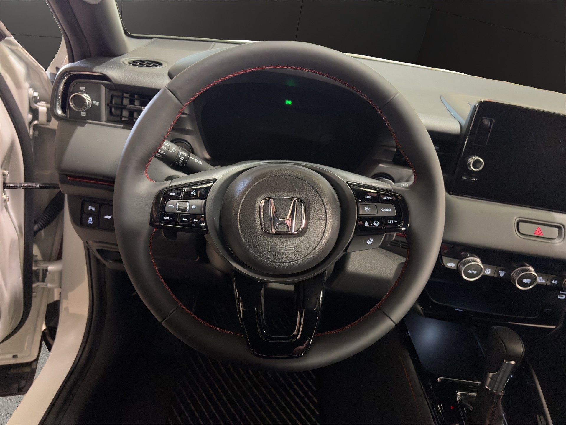 HONDA HR-V 1.5 i-MMD Advance Sport-image-8