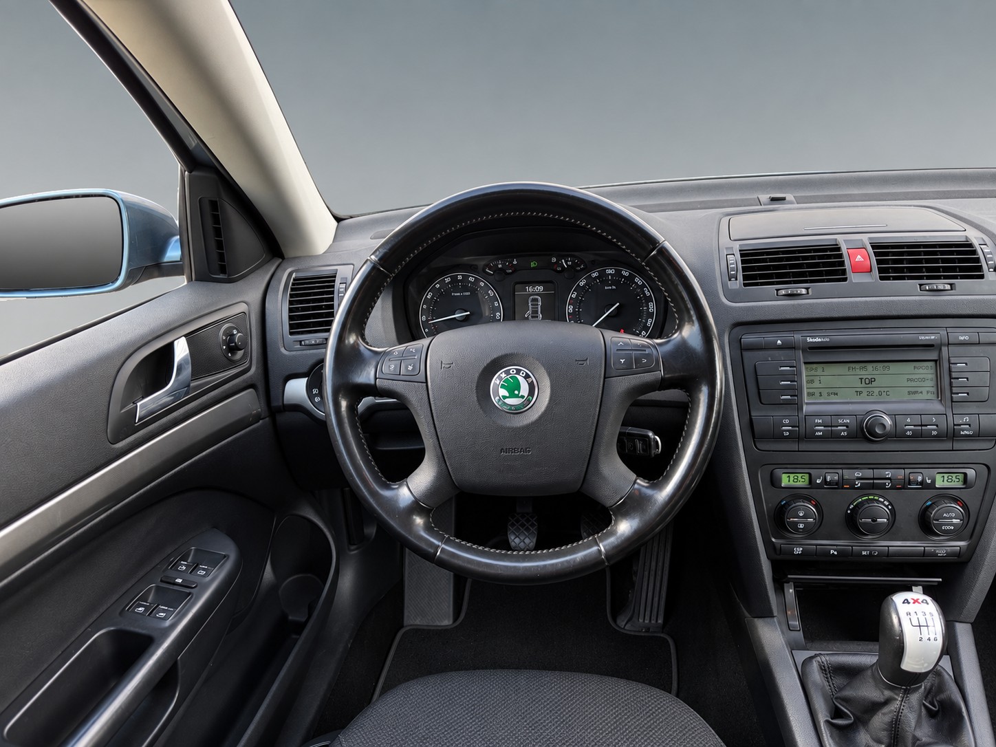SKODA Octavia 2.0 FSI Adventure 4x4 *FRISCH MFK*FRISCH SERVICE*8-FACH*-image-9