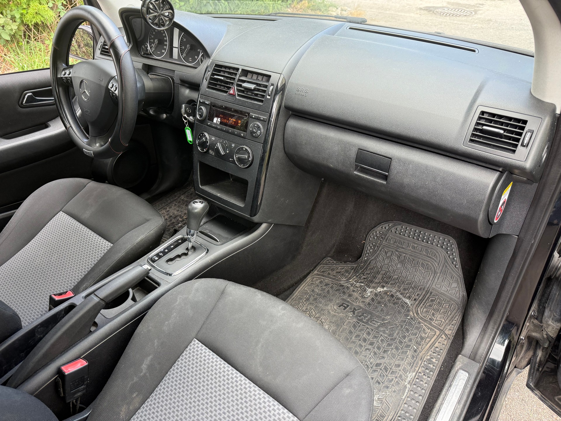 MERCEDES-BENZ A 170 Classic-image-8