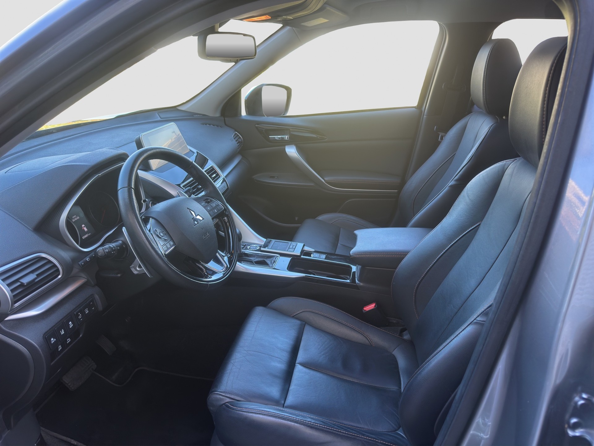 MITSUBISHI Eclipse Cross 1.5 T-Mivec Diamond Black Line 4WD CVT-image-8