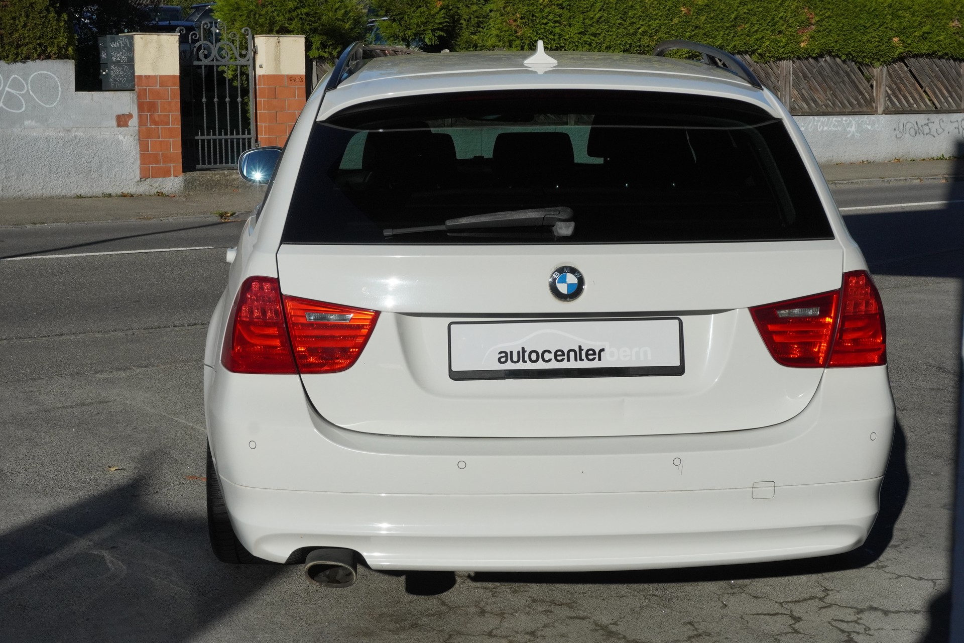BMW 320d Touring Steptronic-image-5