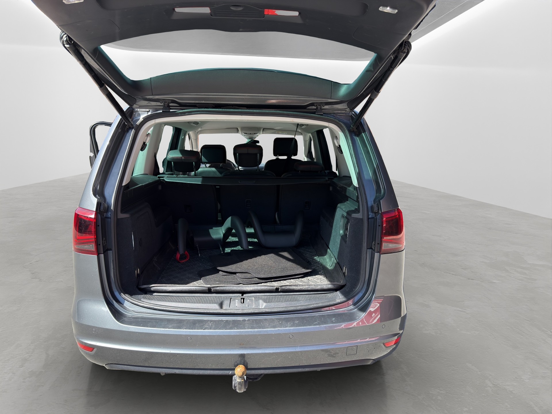 SEAT Alhambra 2.0 TDI Hola FR 4Drive-image-8