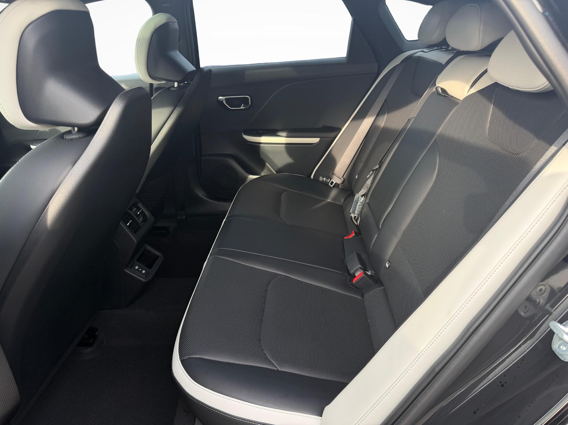 KIA K4 1.6 T-GDi GT-Line-image-10