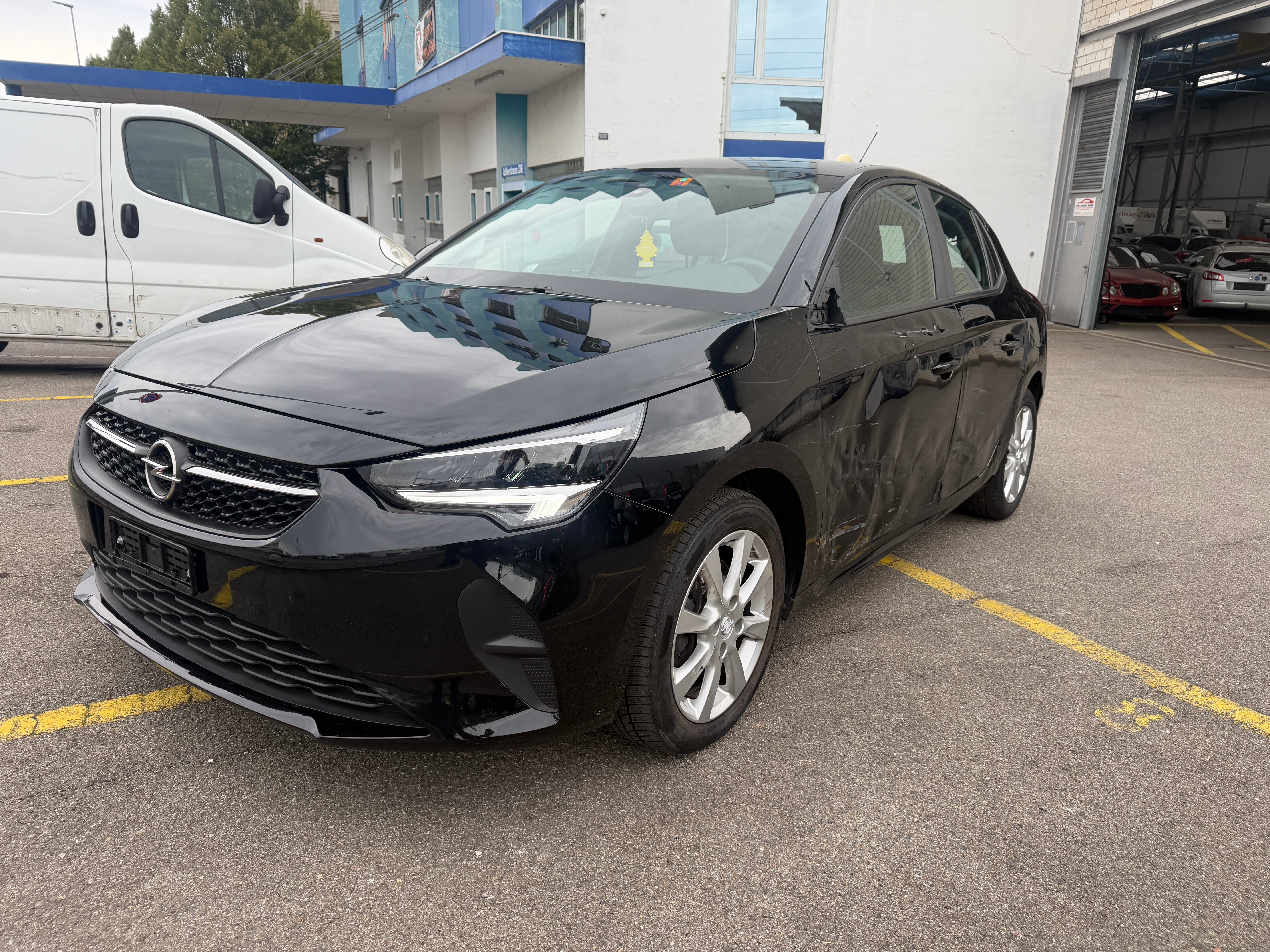 Car photo
