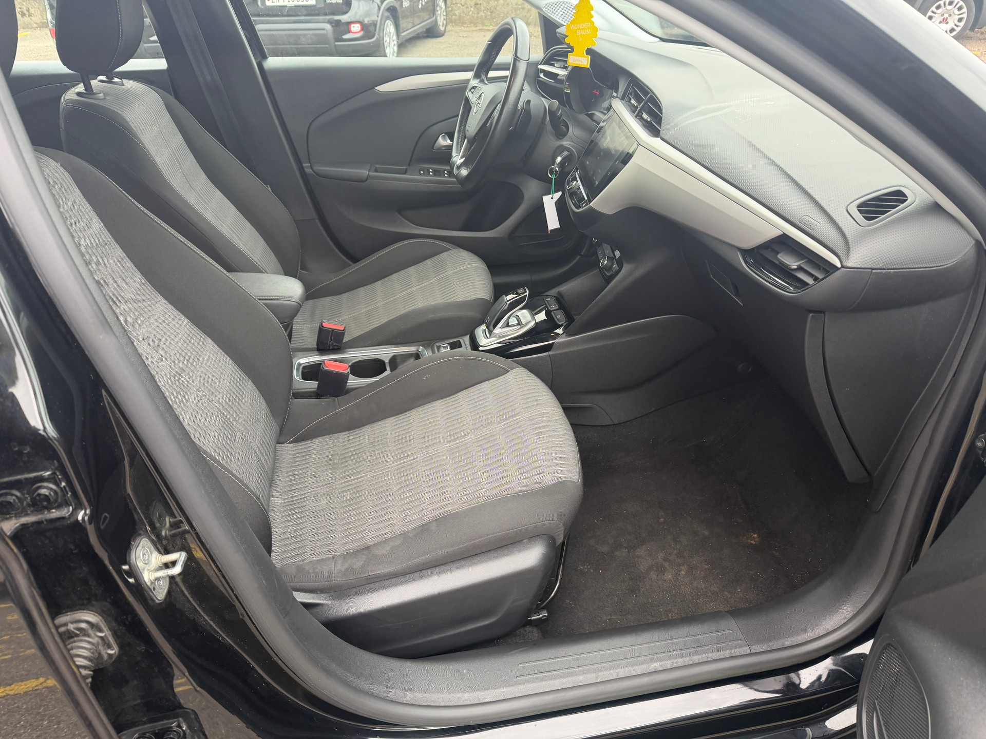 OPEL Corsa 1.2 TP Edition-image-11