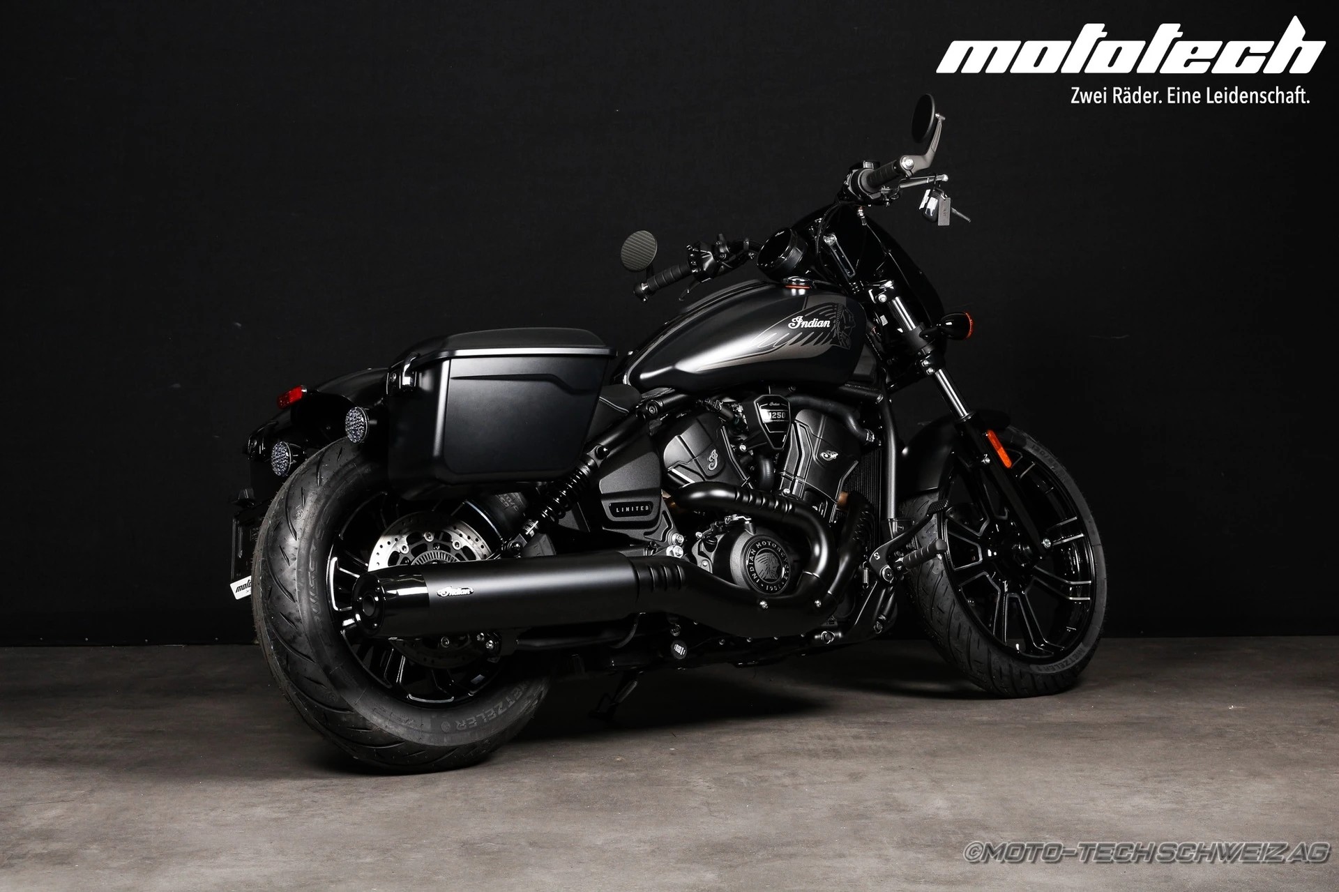 INDIAN Scout Sport RT-showroom-element-1