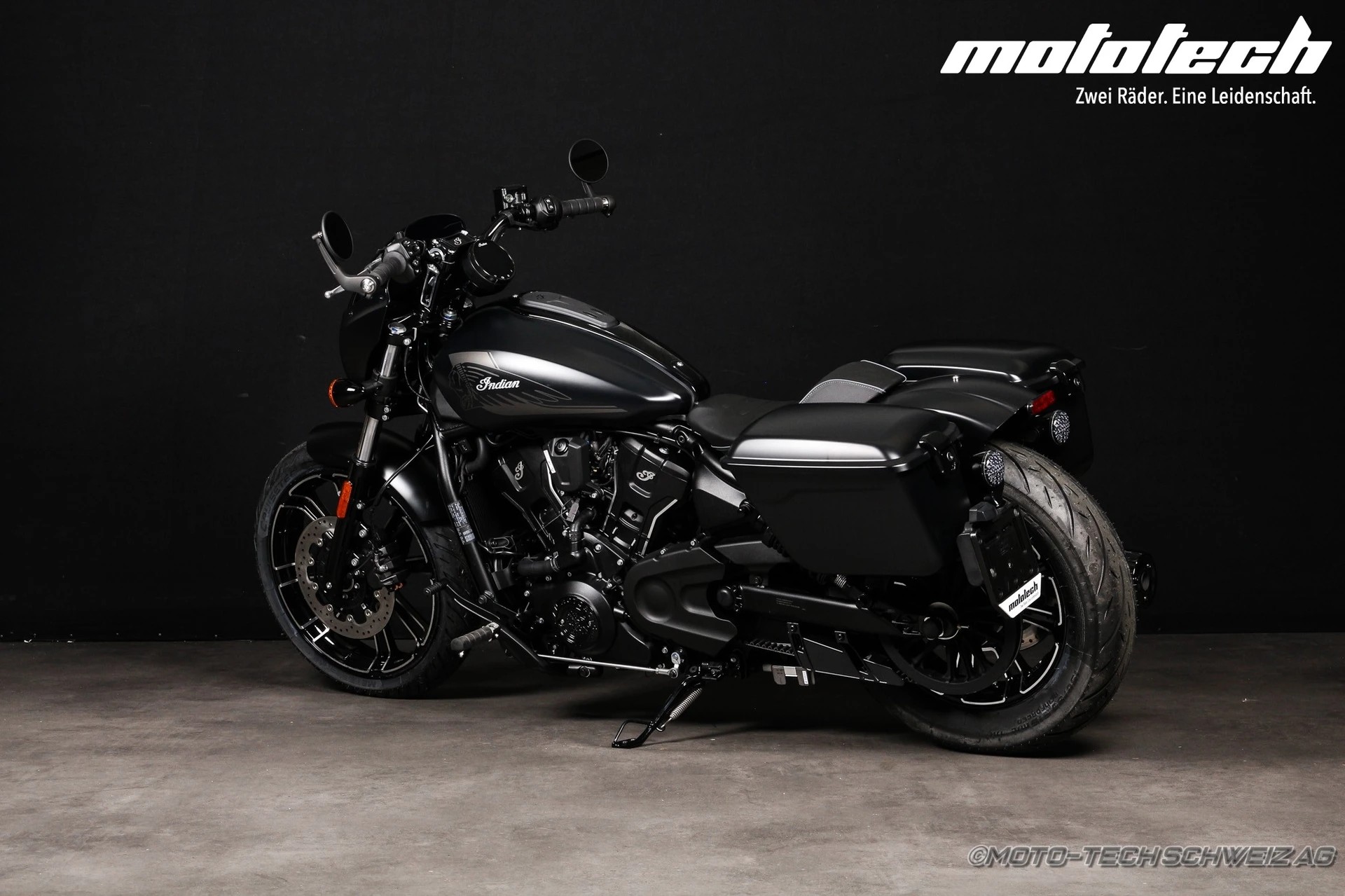 INDIAN Scout Sport RT-showroom-element-2