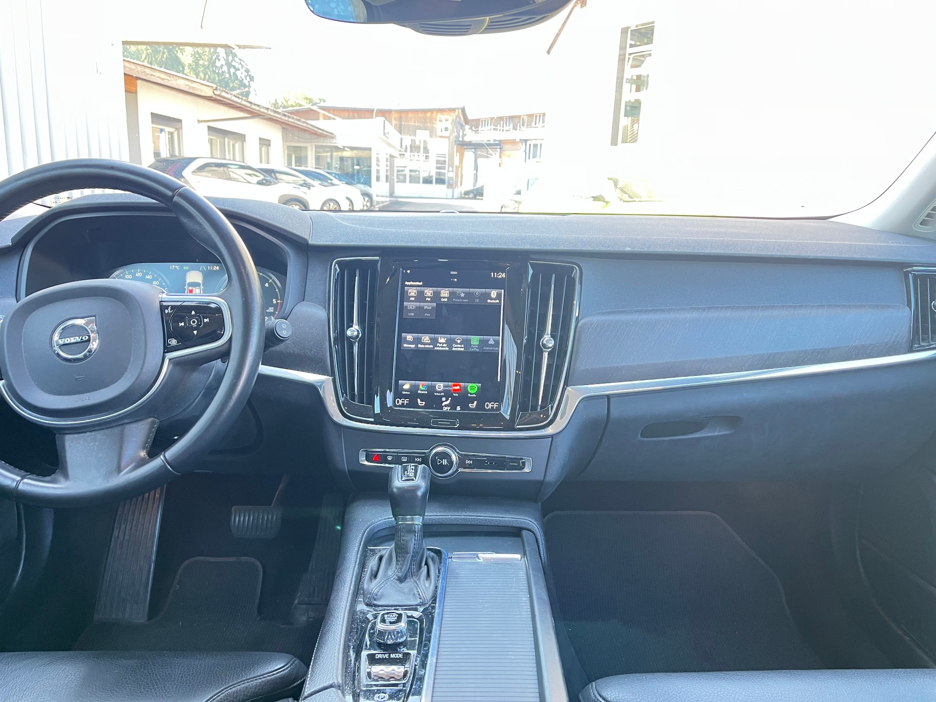 VOLVO V90 Cross Country D4 Pro AWD Geartronic-image-8