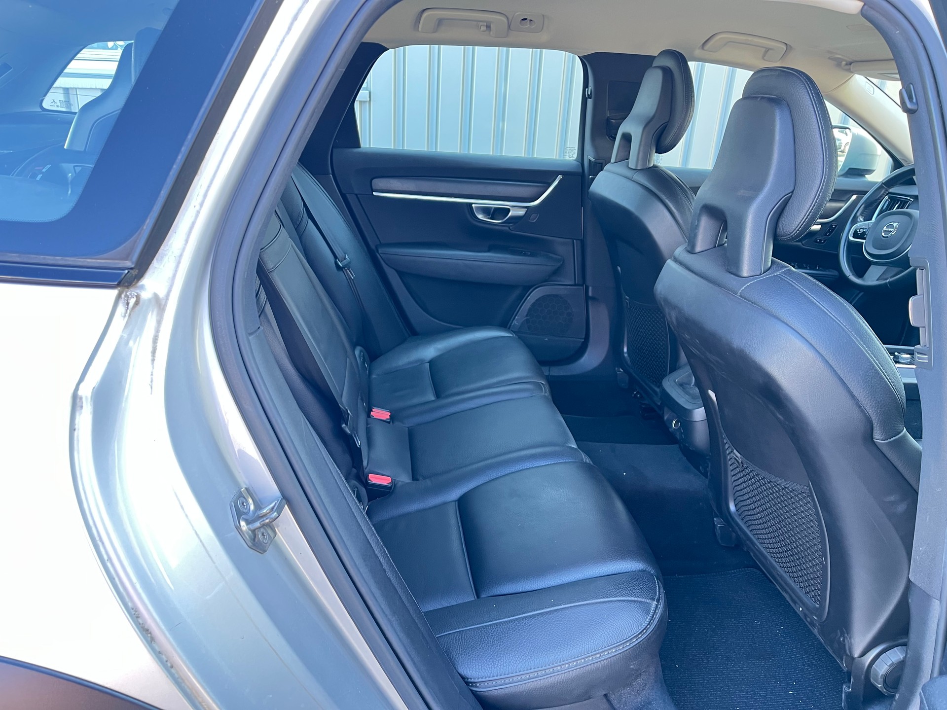 VOLVO V90 Cross Country D4 Pro AWD Geartronic-image-9