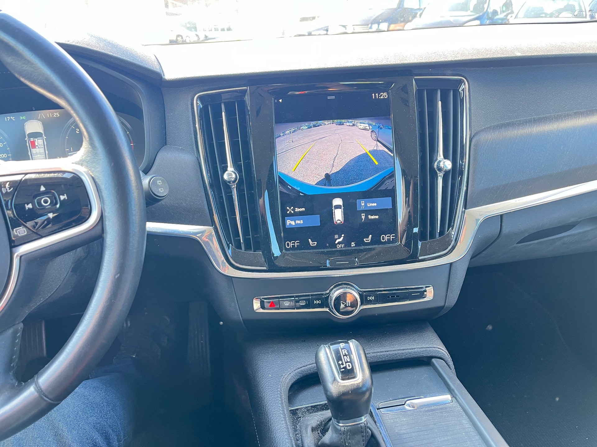 VOLVO V90 Cross Country D4 Pro AWD Geartronic-image-7