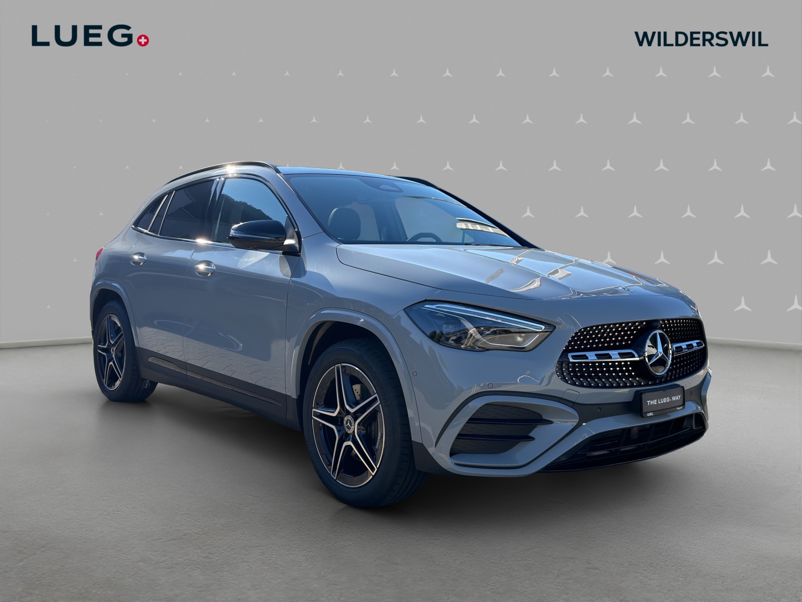 MERCEDES-BENZ GLA 220d 4Matic 8G-DCT-image-4