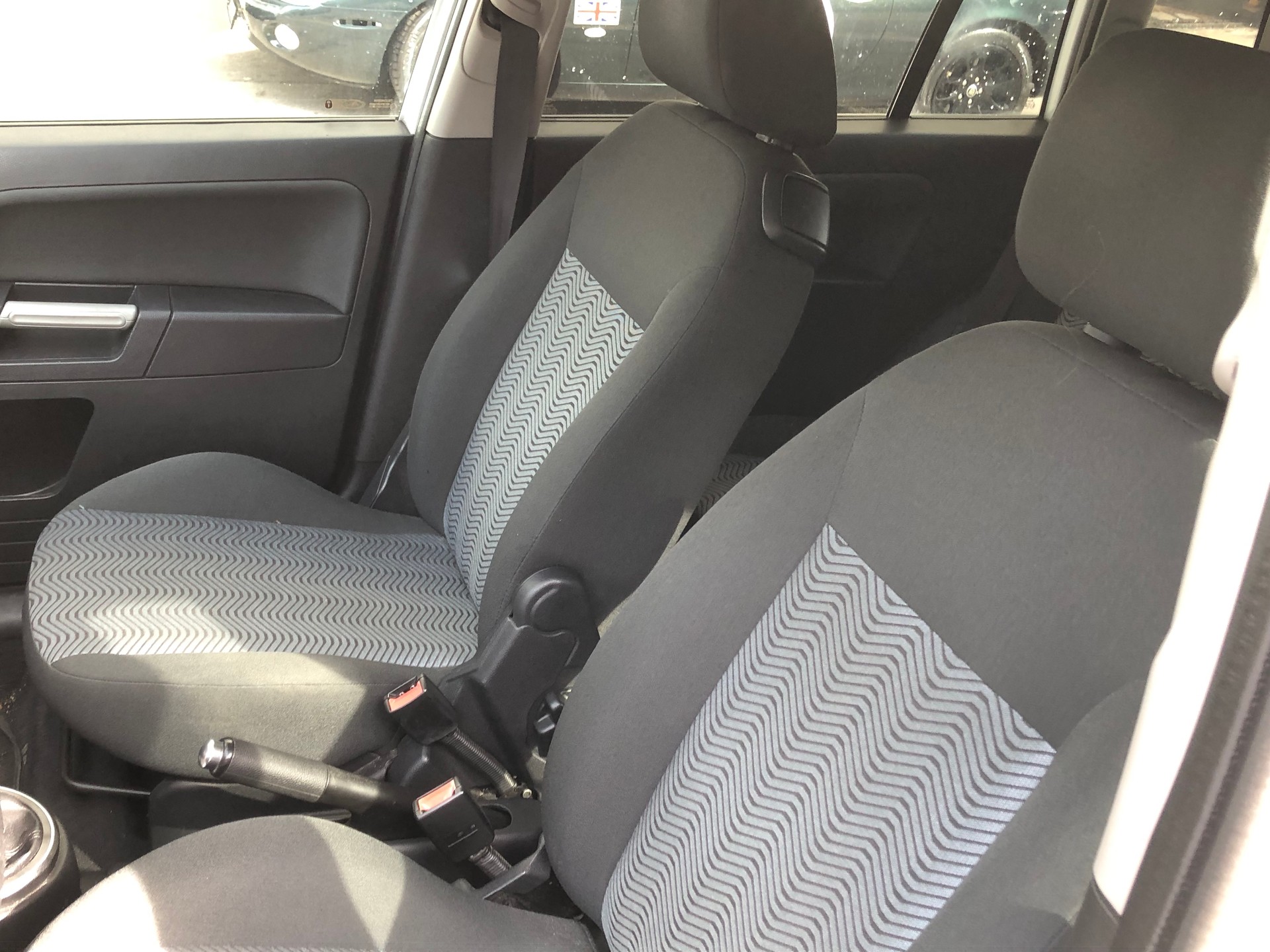 FORD Fusion 1.6 16V Plus-image-6