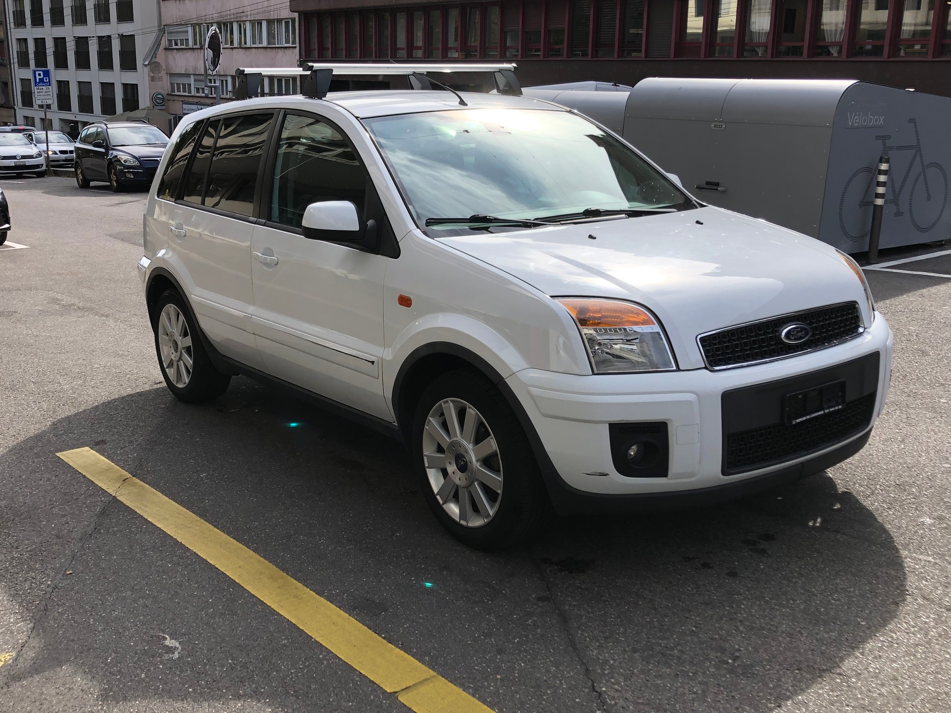FORD Fusion 1.6 16V Plus-image-1
