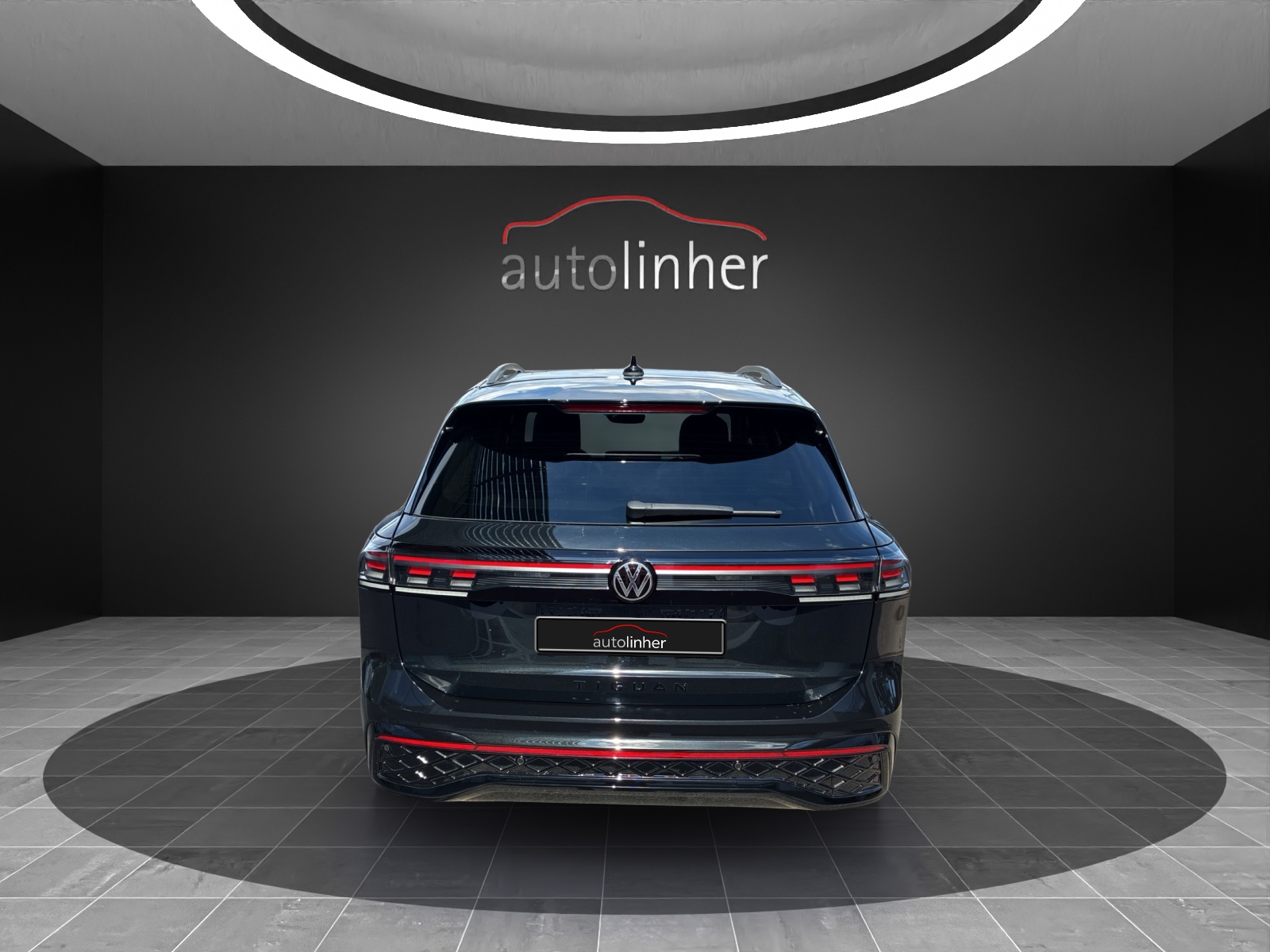 VW Tiguan 2.0 TDI SCR R-Line 4Motion DSG-showroom-element-3