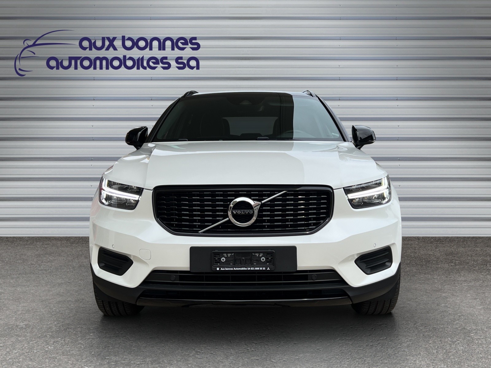 VOLVO XC40 B4 Benzin Mild Hybrid AWD R-Design Geartronic-image-7