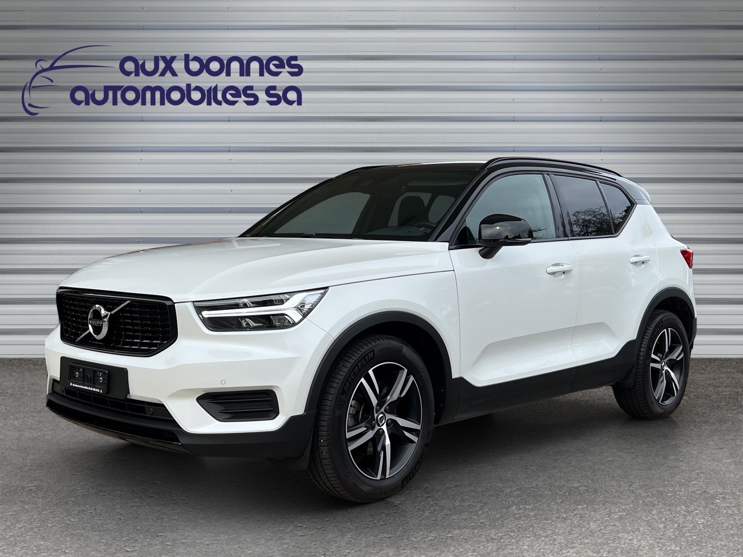 VOLVO XC40 B4 Benzin Mild Hybrid AWD R-Design Geartronic-image-0