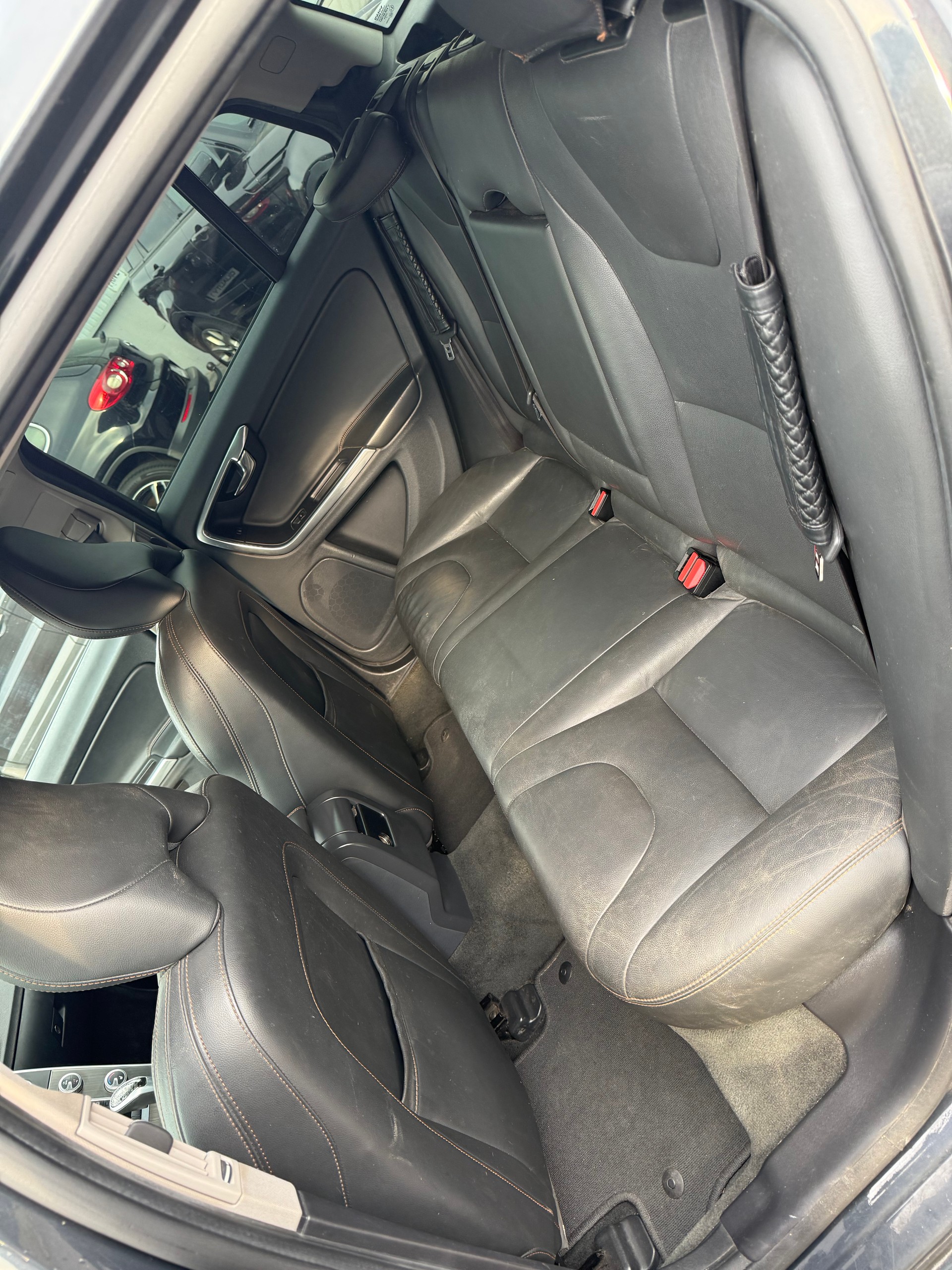 VOLVO V60 Cross Country D4 AWD Summum Geartronic-image-8