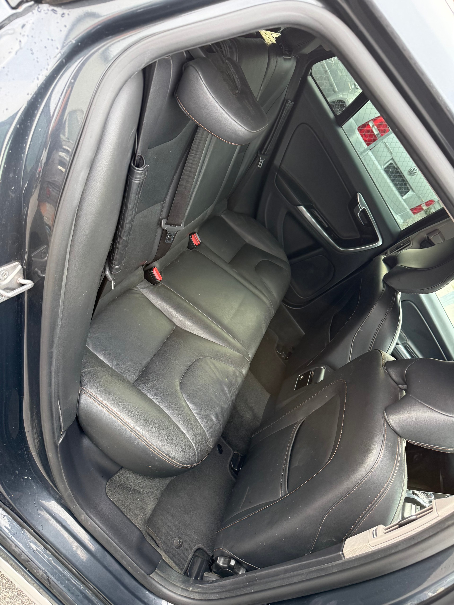 VOLVO V60 Cross Country D4 AWD Summum Geartronic-image-10