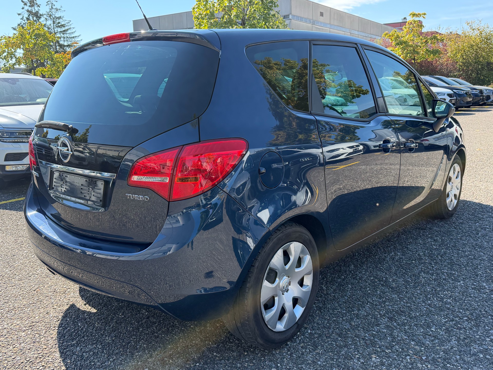 OPEL Meriva 1.4 Turbo Color Edition-image-4