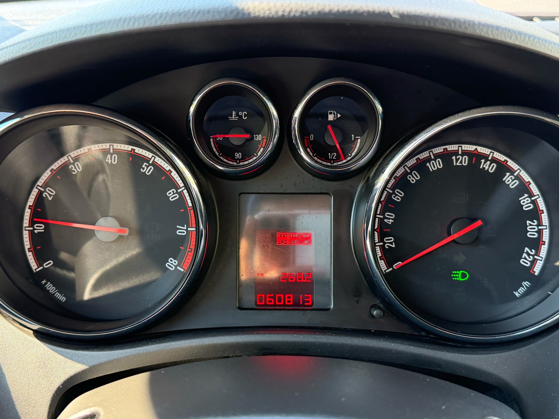 OPEL Meriva 1.4 Turbo Color Edition-image-17