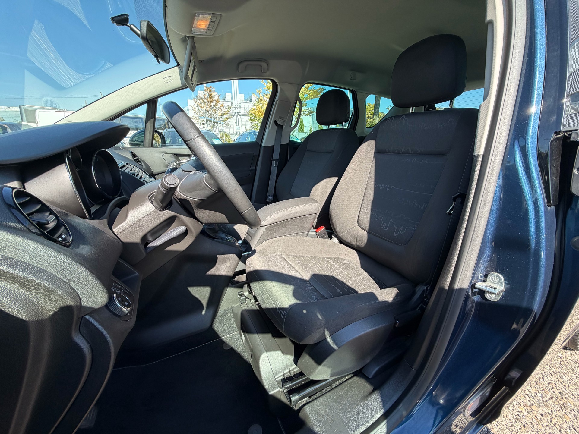 OPEL Meriva 1.4 Turbo Color Edition-image-8