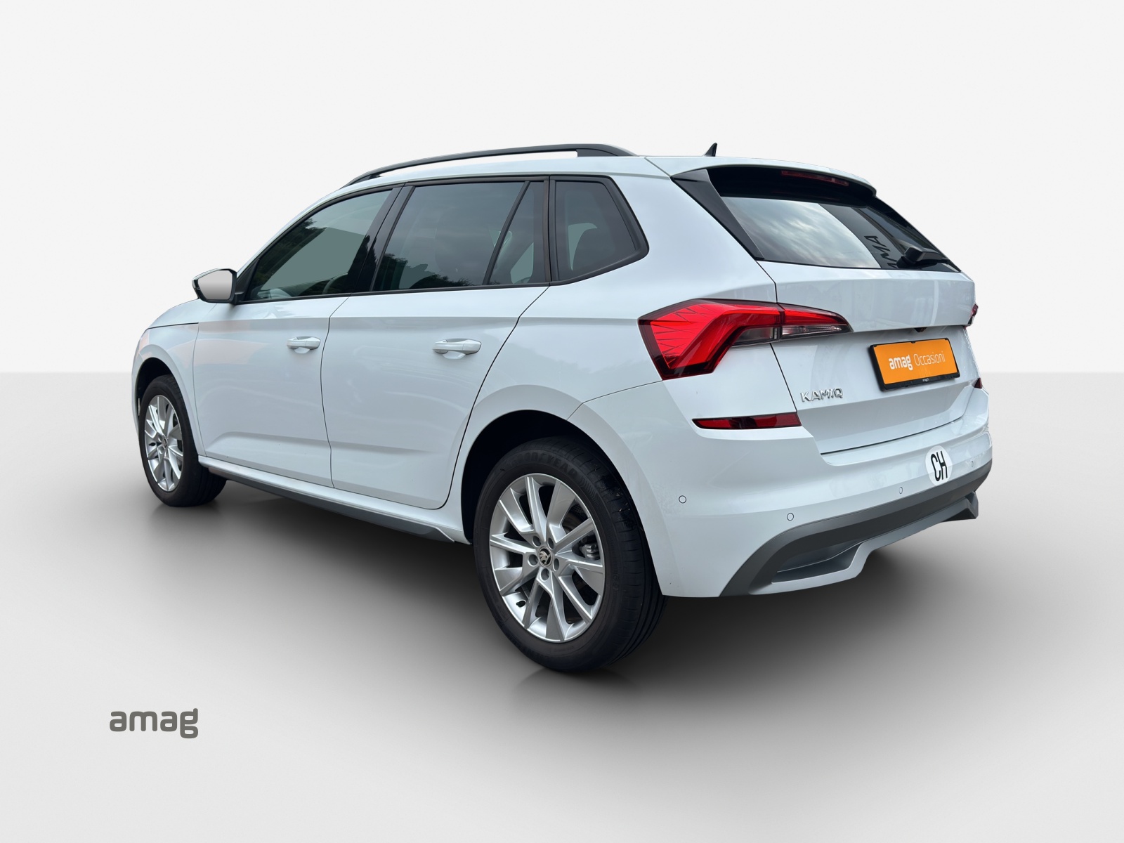 SKODA Kamiq 1.0 TSI Style DSG-showroom-element-2