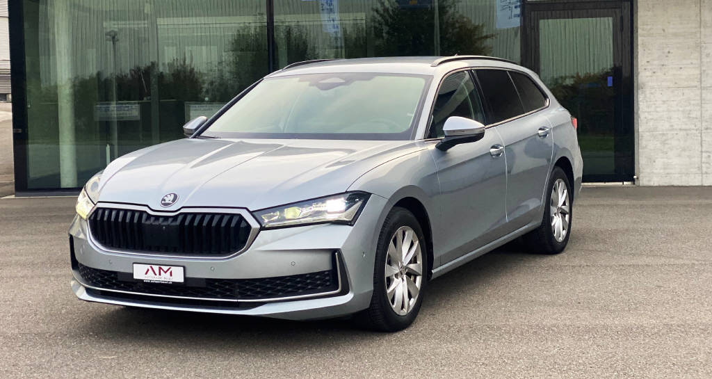 SKODA Superb Combi 2.0 TDI Selection 4x4 DSG